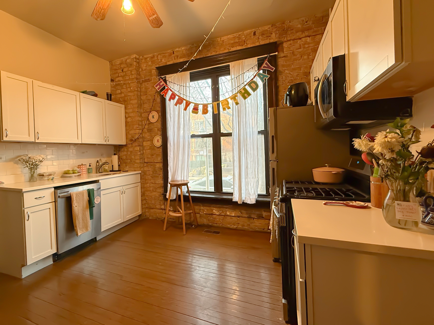 3765 N Kenmore Avenue Unit: 1W