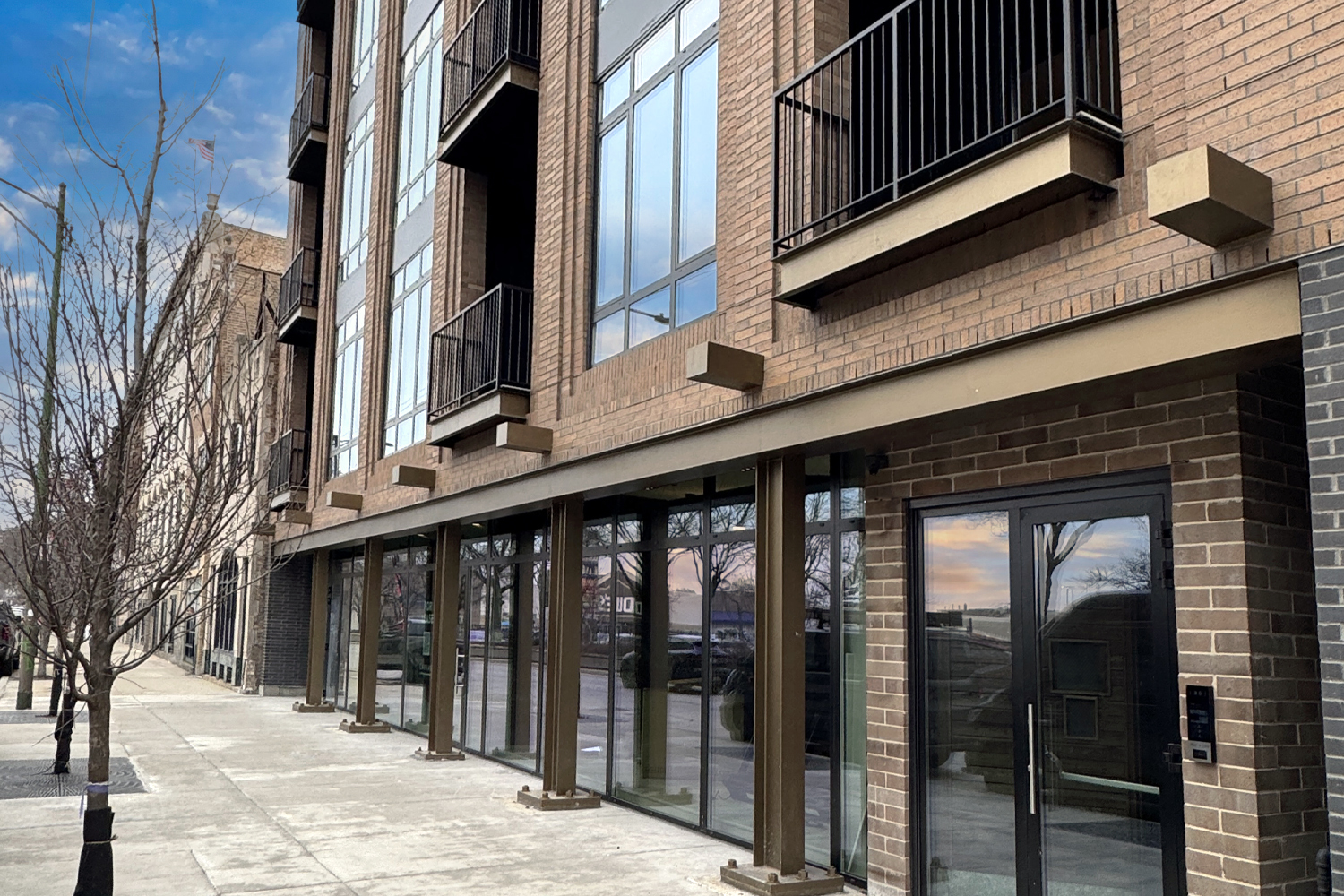1235 N ASHLAND Avenue Unit: 503
