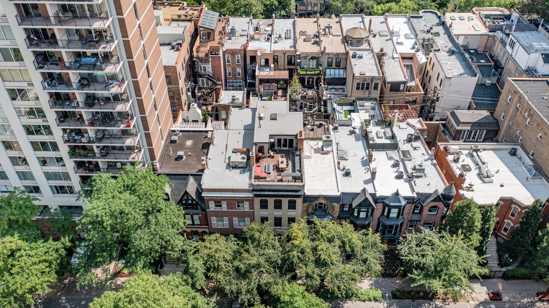 53 E Division Street