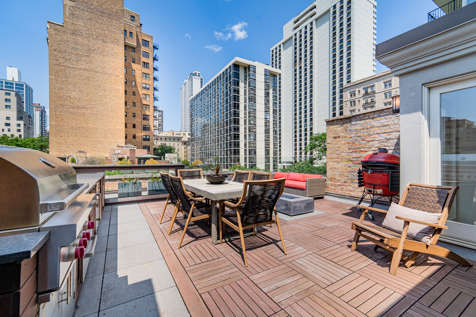 53 E Division Street