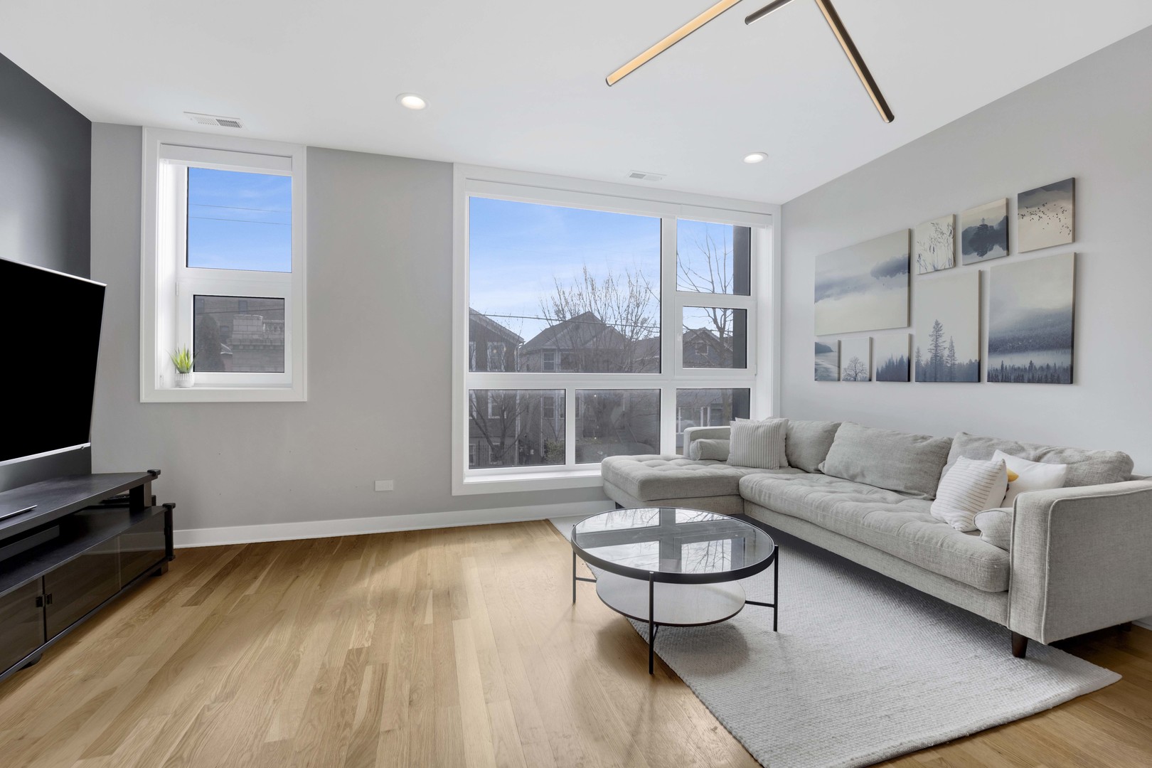 1810 S Racine Avenue Unit: 2