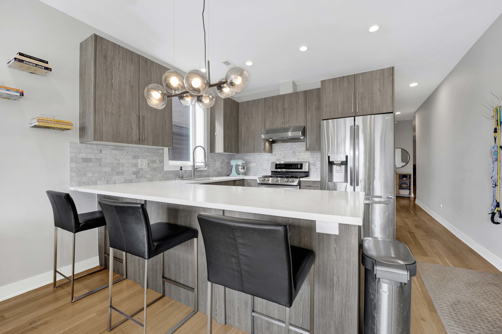 1810 S Racine Avenue Unit: 2