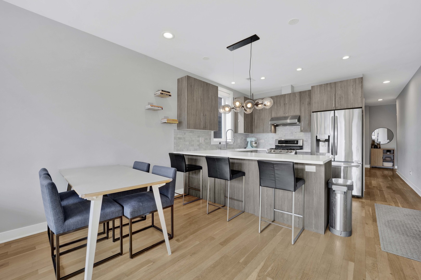 1810 S Racine Avenue Unit: 2