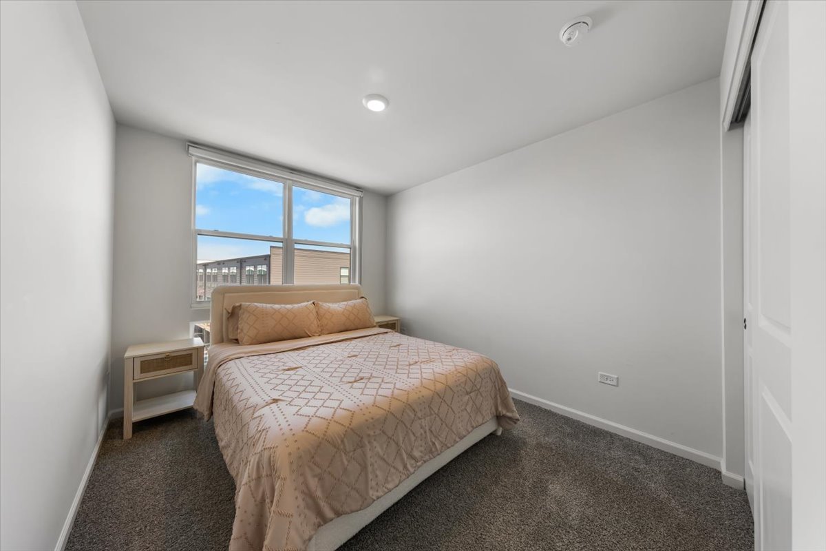 2217 Venture Drive Unit: 2217