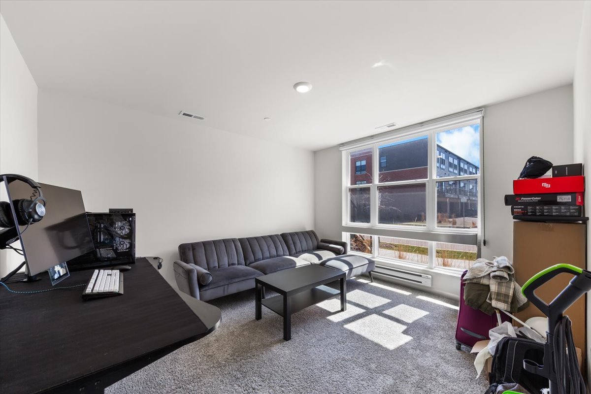 2217 Venture Drive Unit: 2217