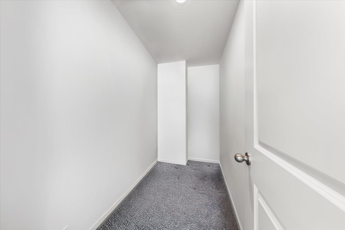 2217 Venture Drive Unit: 2217