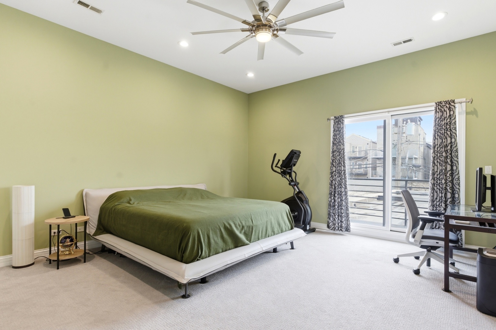 1359 W GRAND Avenue Unit: 2