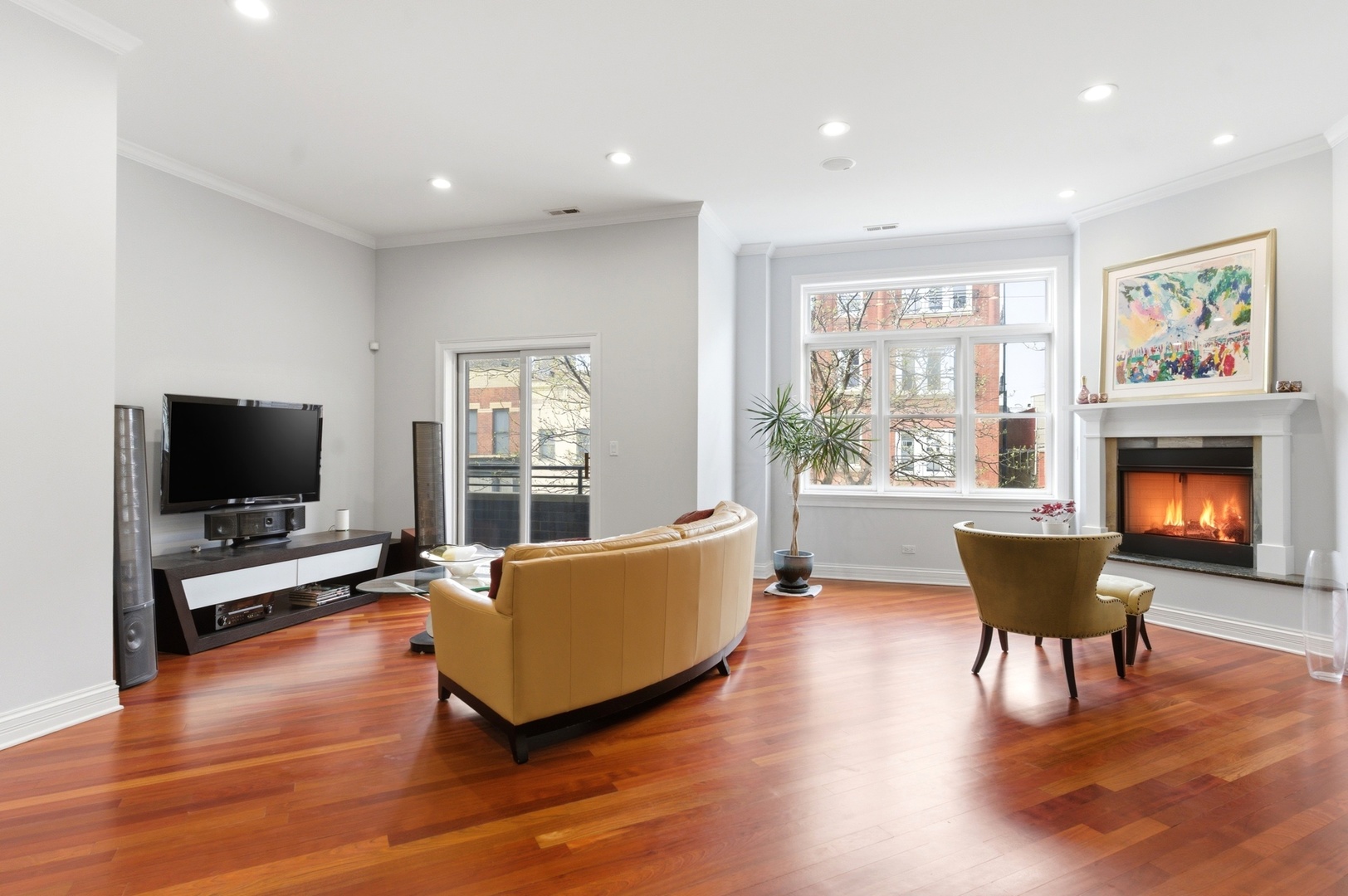 1359 W GRAND Avenue Unit: 2