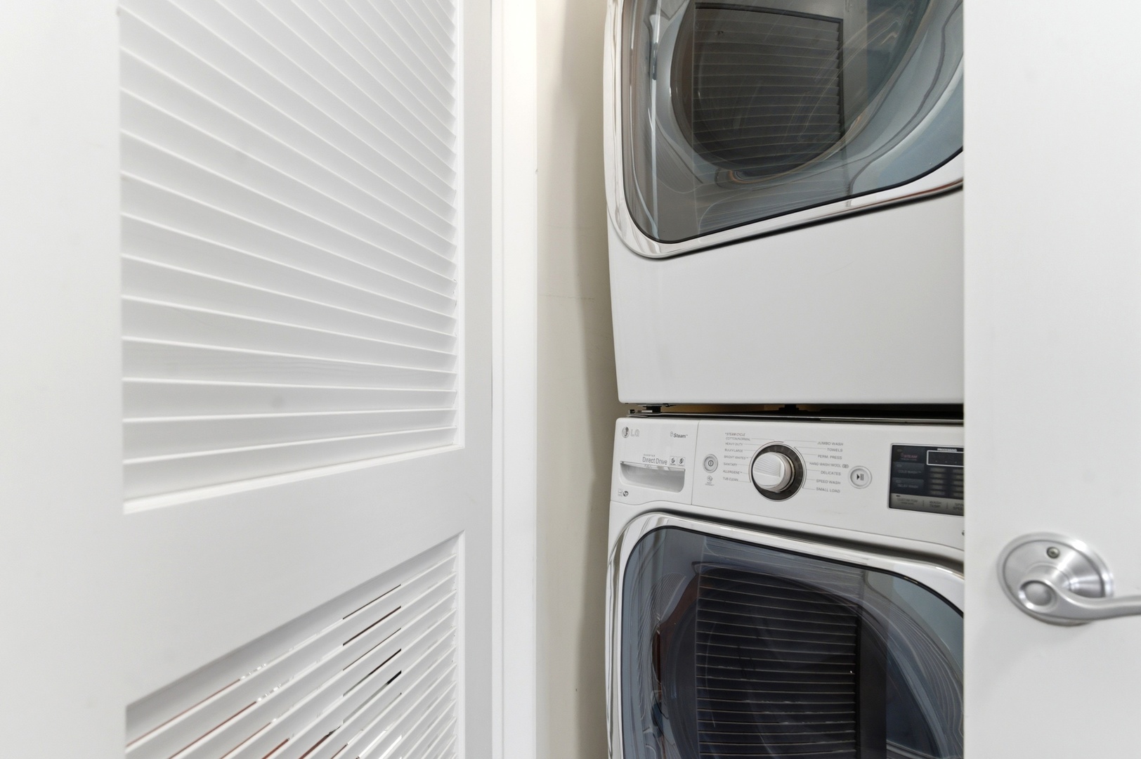 1359 W GRAND Avenue Unit: 2