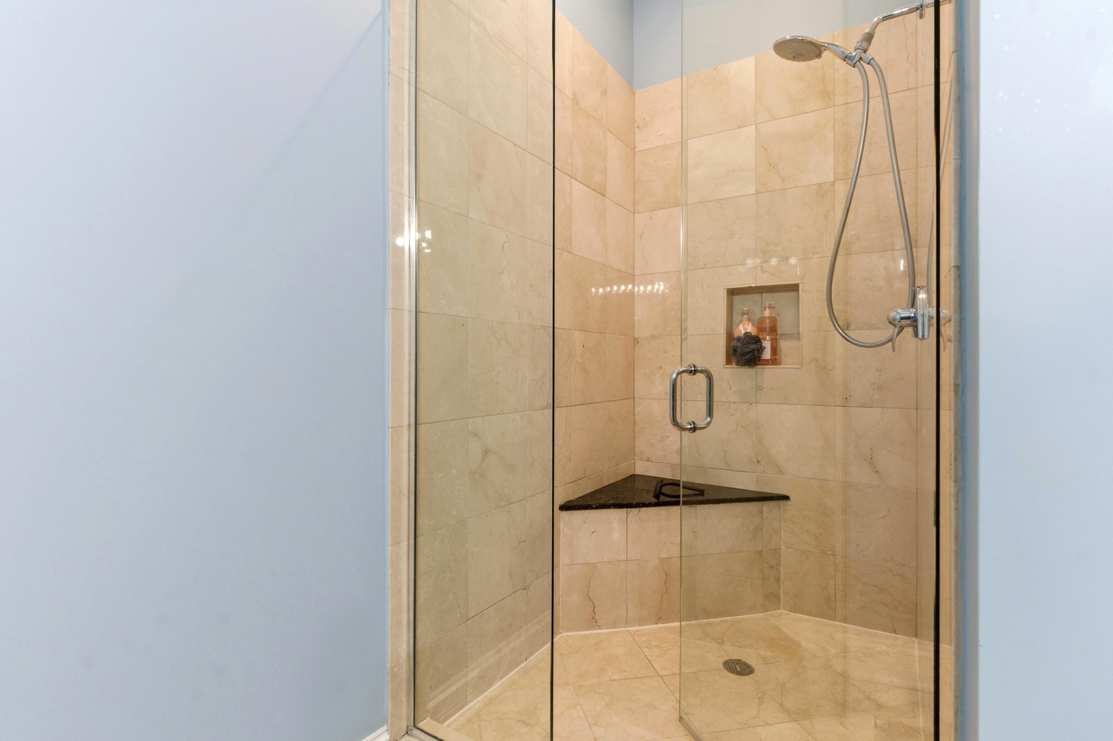 1359 W GRAND Avenue Unit: 2