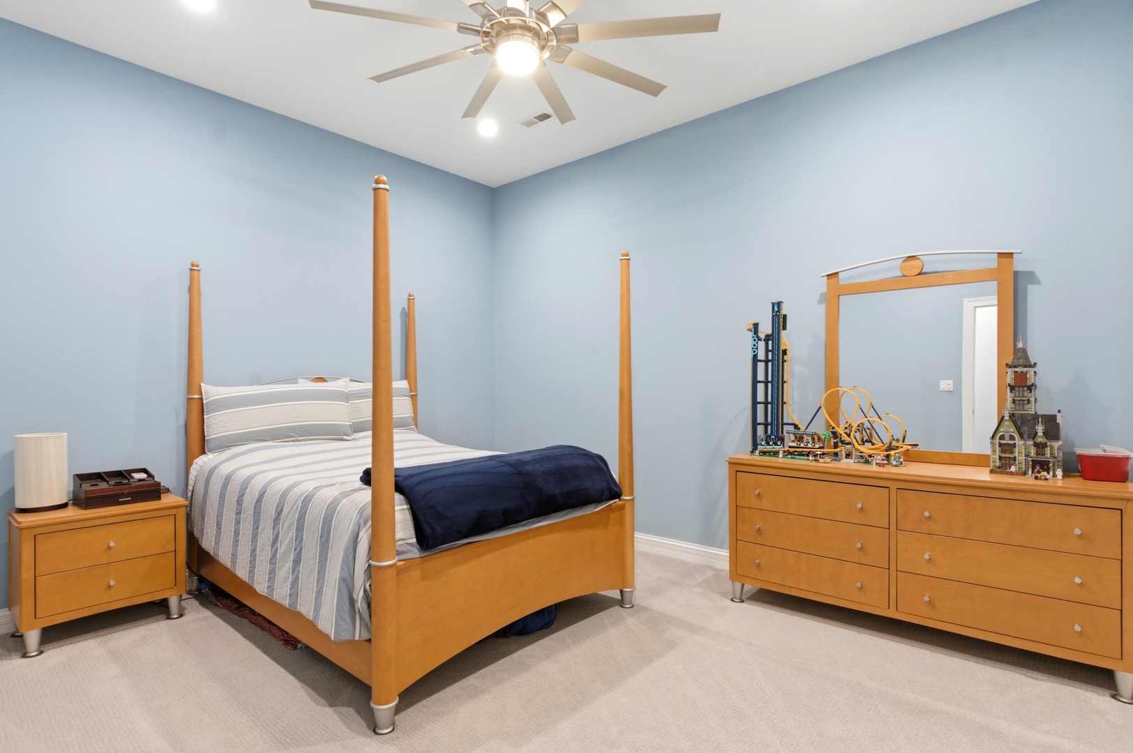 1359 W GRAND Avenue Unit: 2