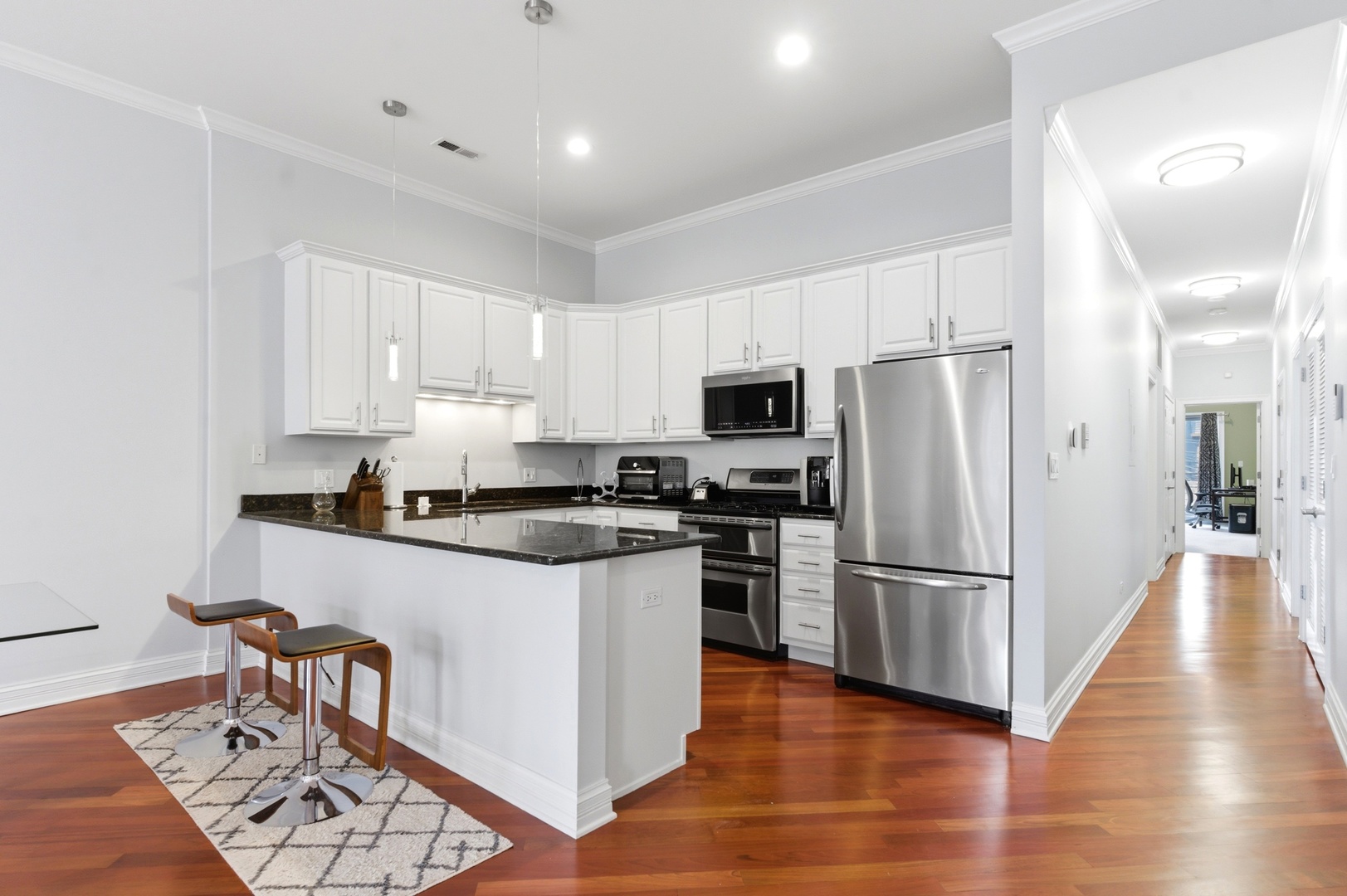 1359 W GRAND Avenue Unit: 2