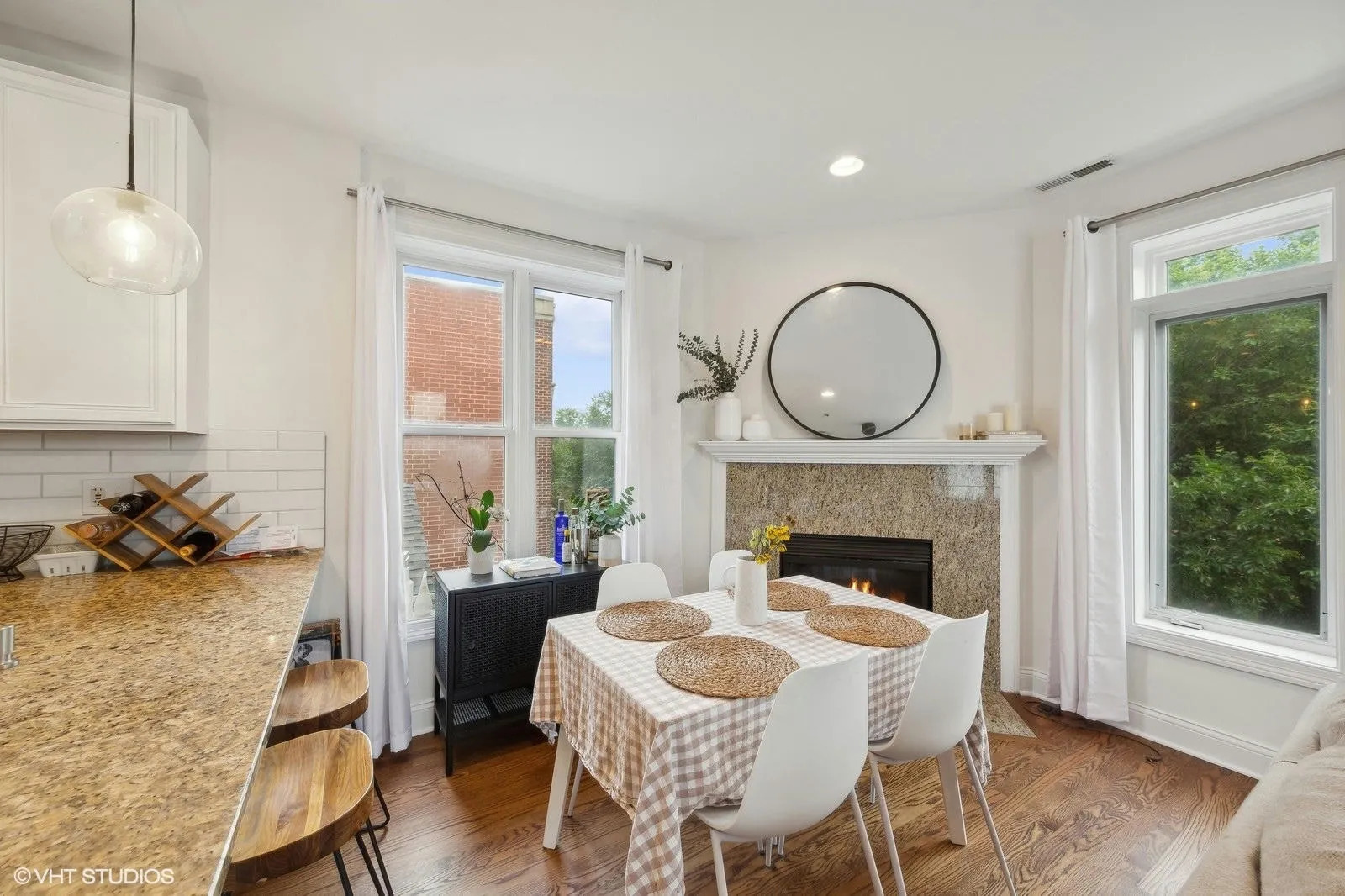 1308 W Fillmore Street Unit: 4