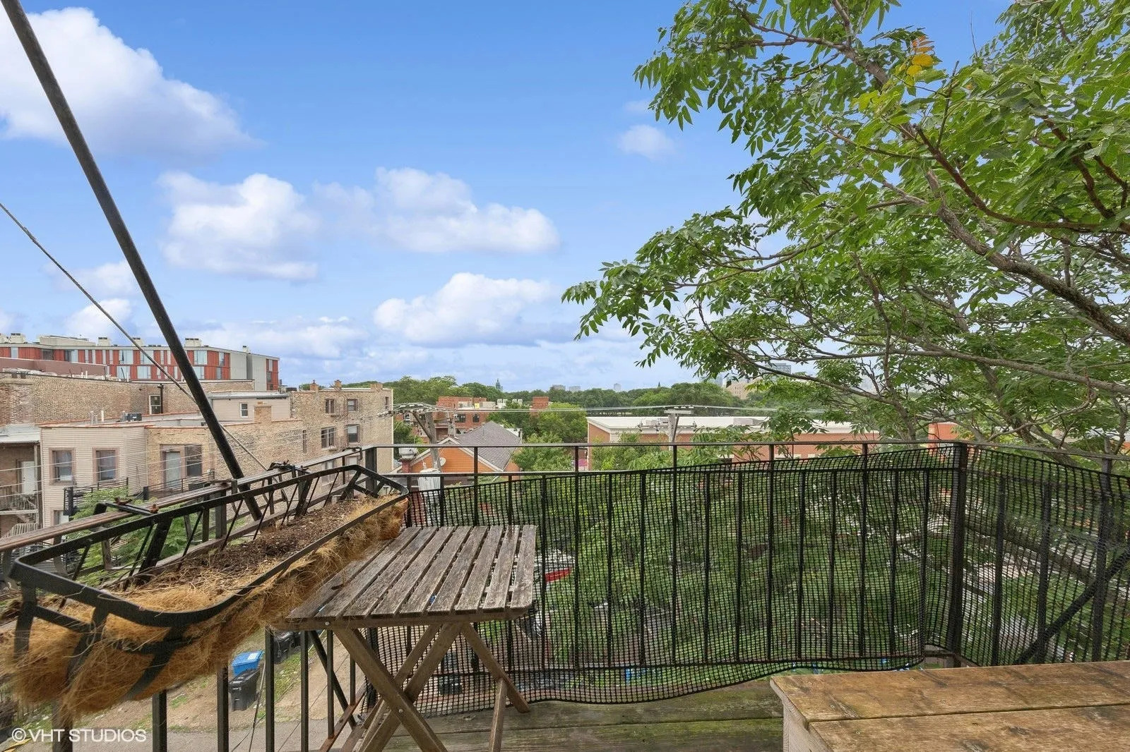 1308 W Fillmore Street Unit: 4