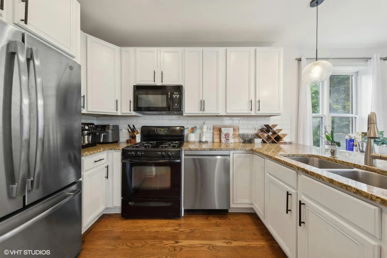 1308 W Fillmore Street Unit: 4
