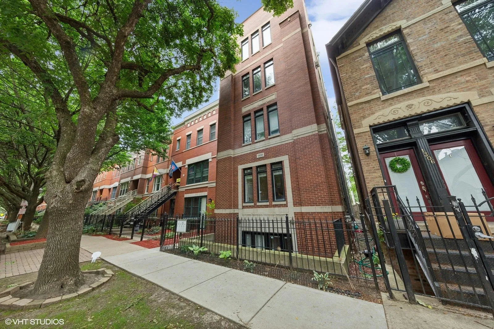 1308 W Fillmore Street Unit: 4