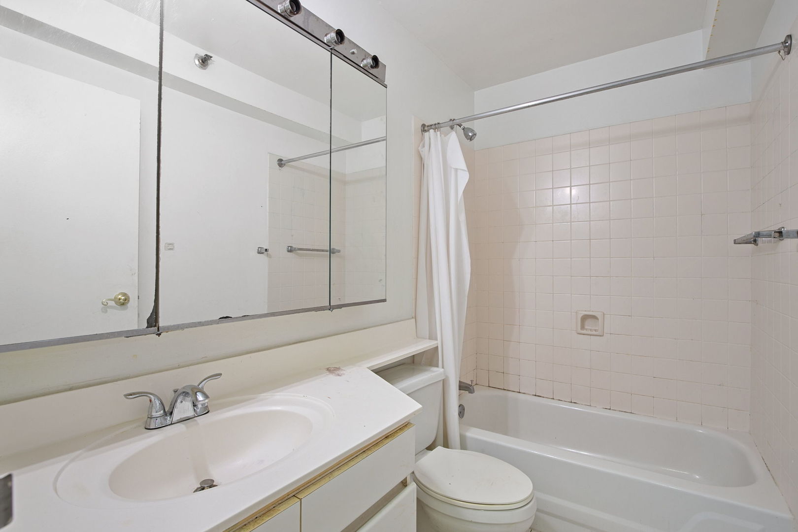 440 N Wabash Avenue Unit: 409