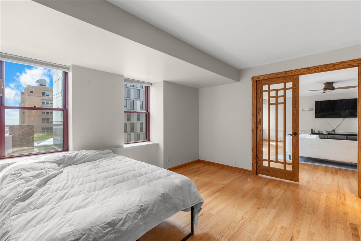40 E 9TH Street Unit: 1205