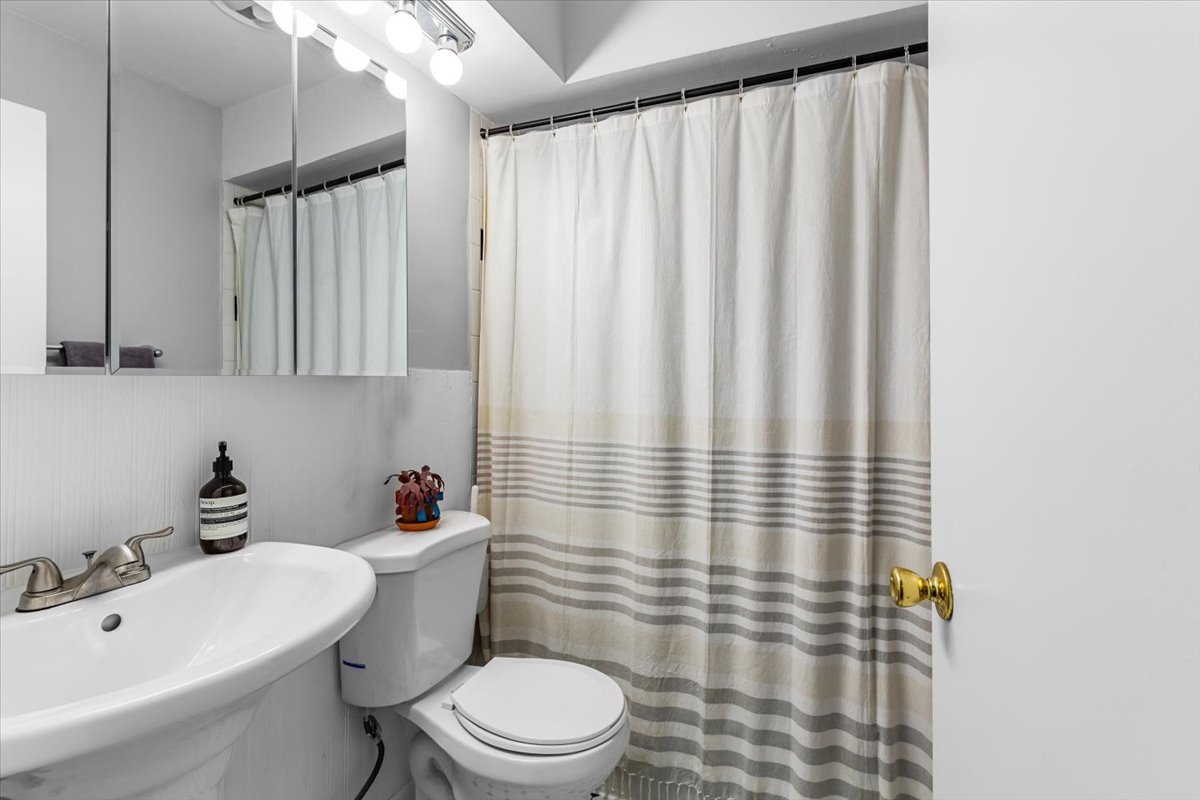2629 N Hampden Court Unit: 306