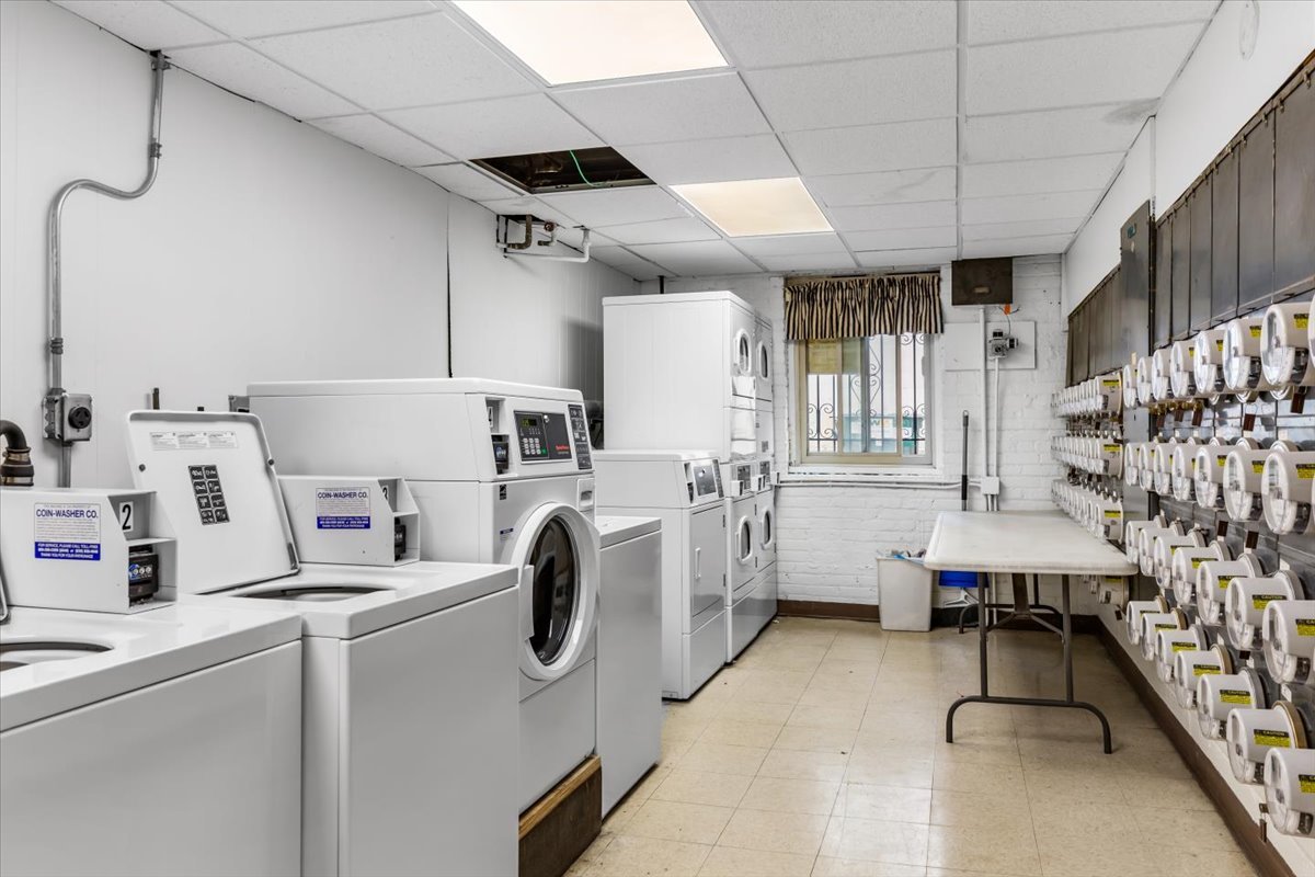 2629 N Hampden Court Unit: 306
