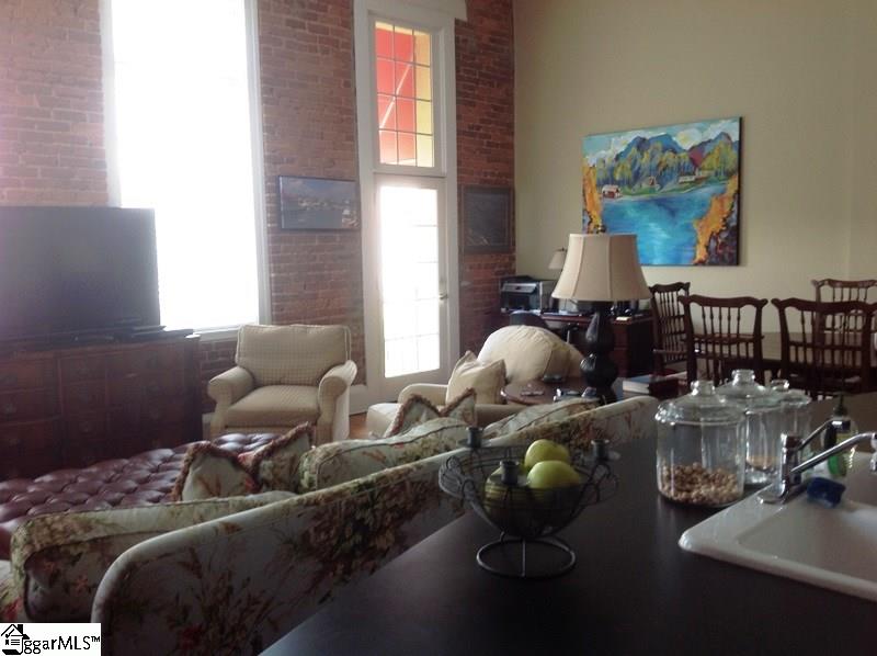 100 W Court Street Unit 3K