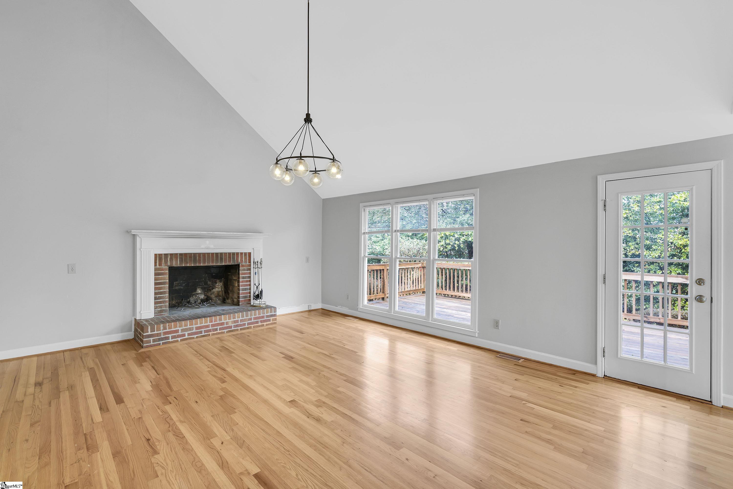 4 Promontory Court
