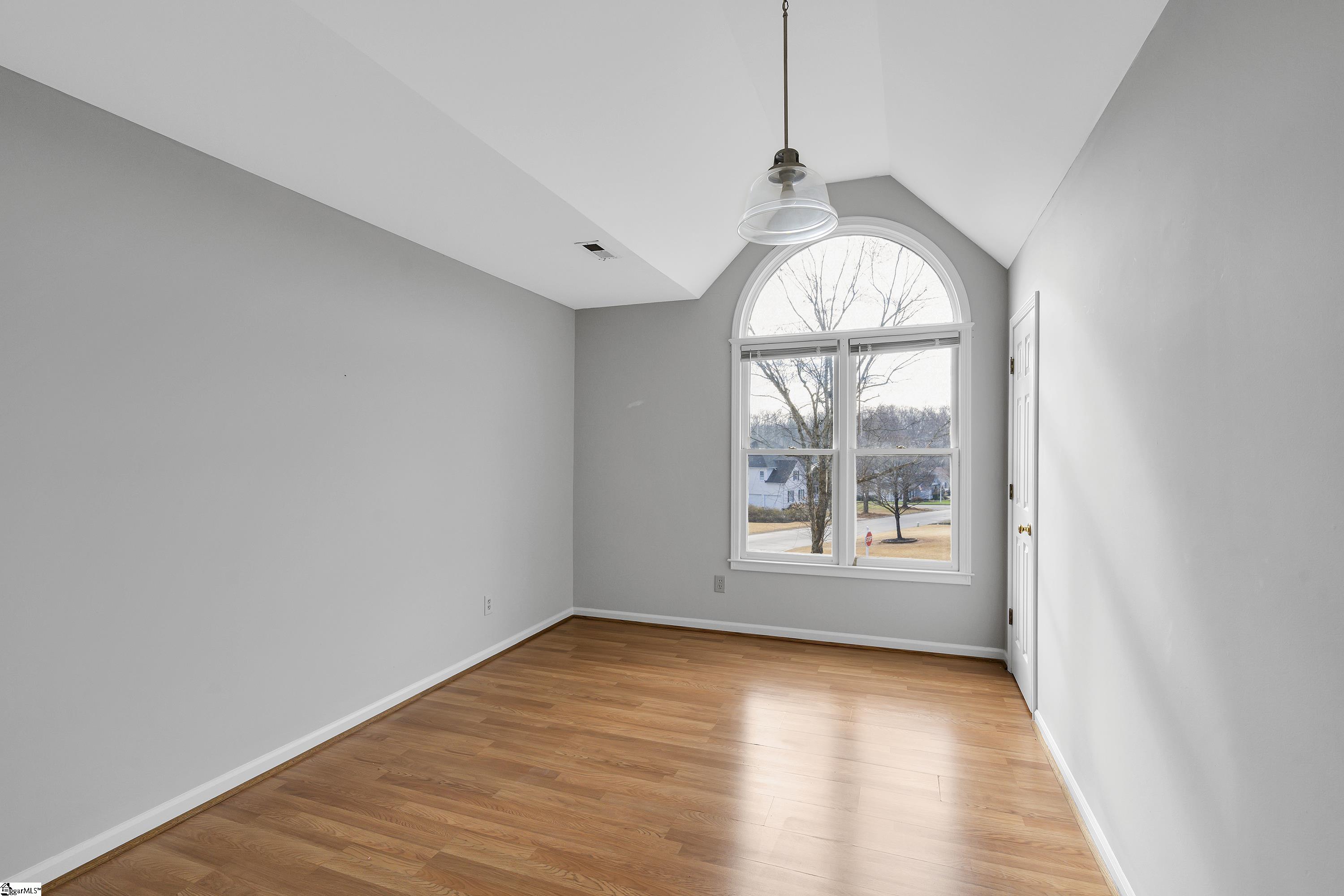 4 Promontory Court