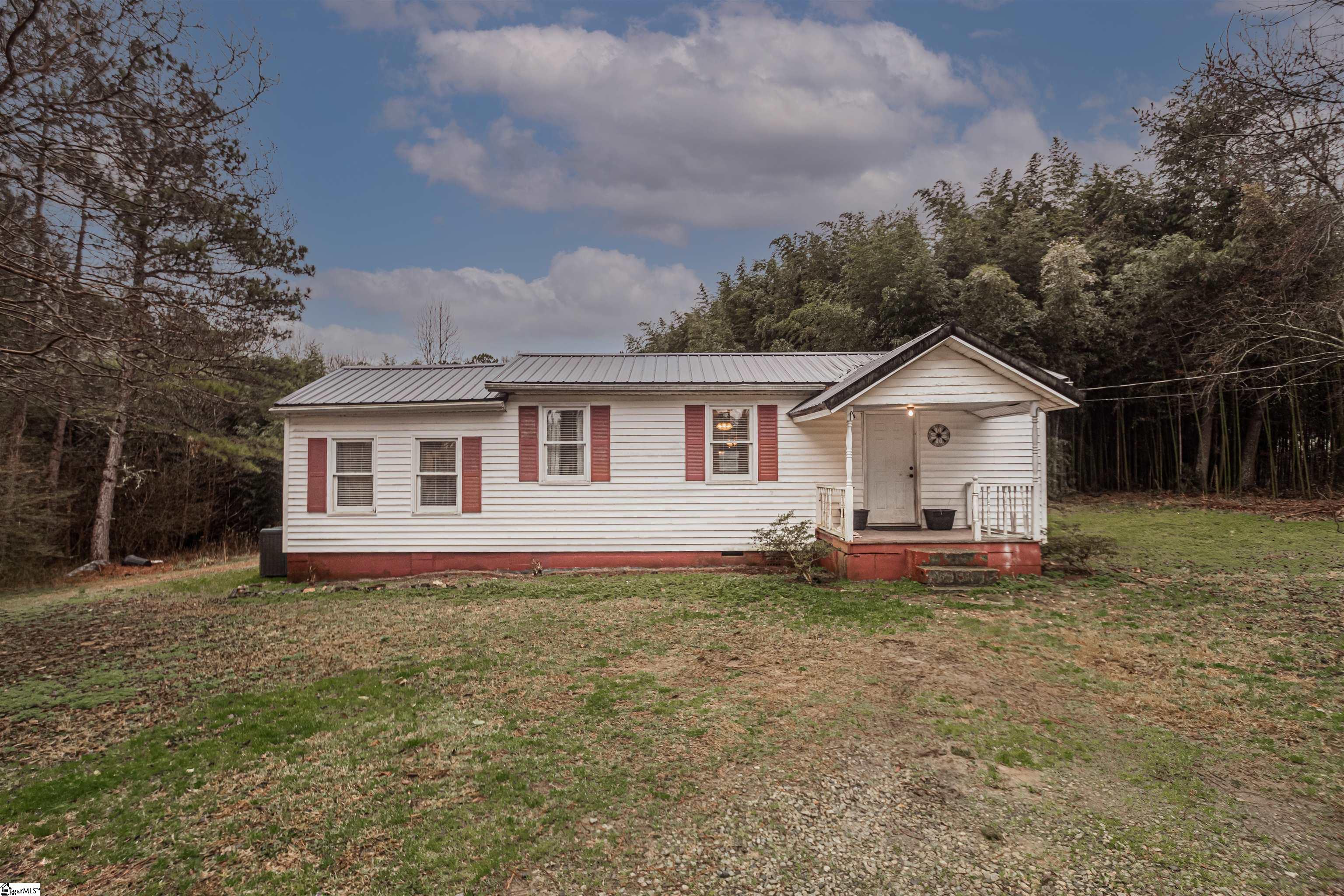 106 W Chapman Road