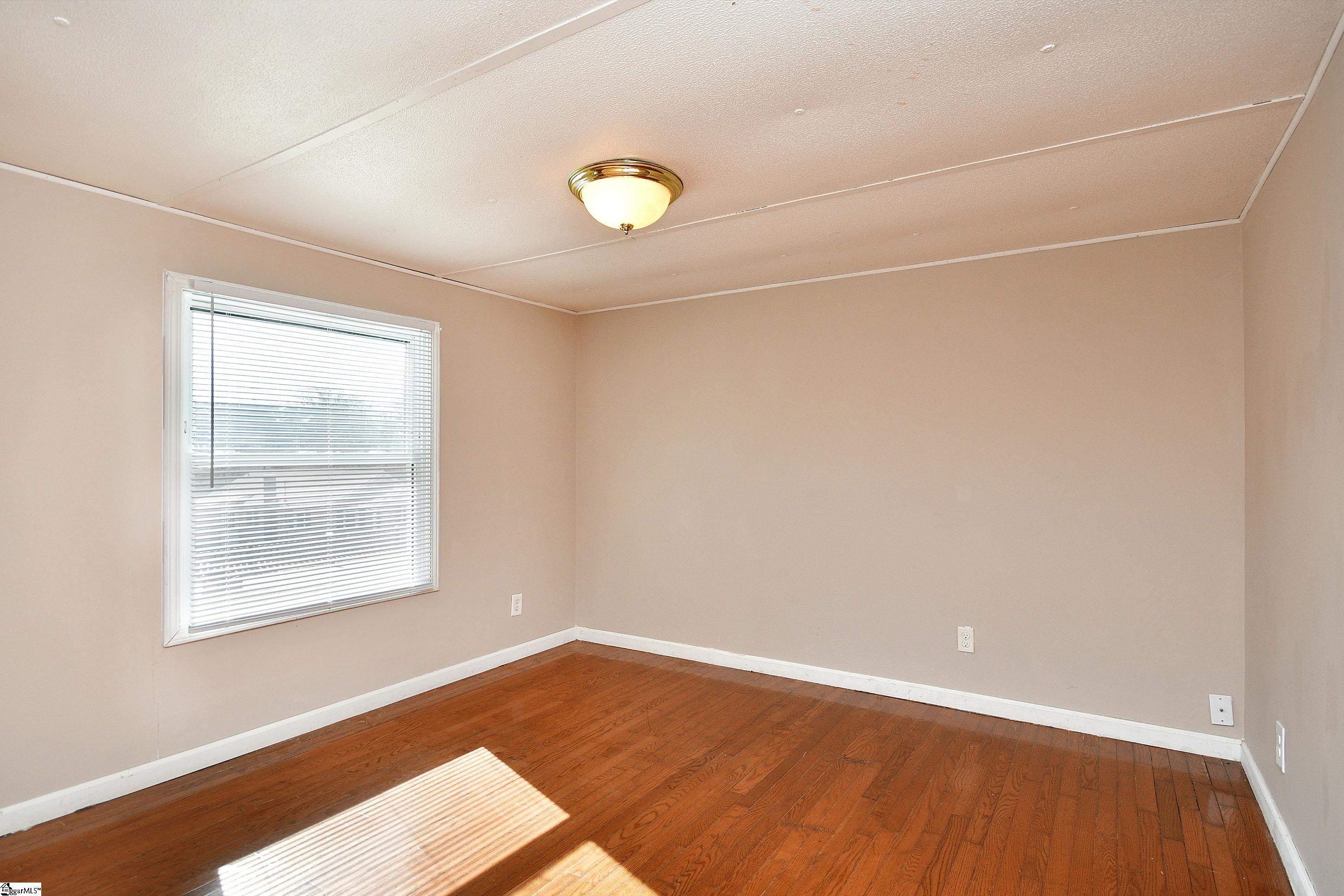 111 Corner Wood