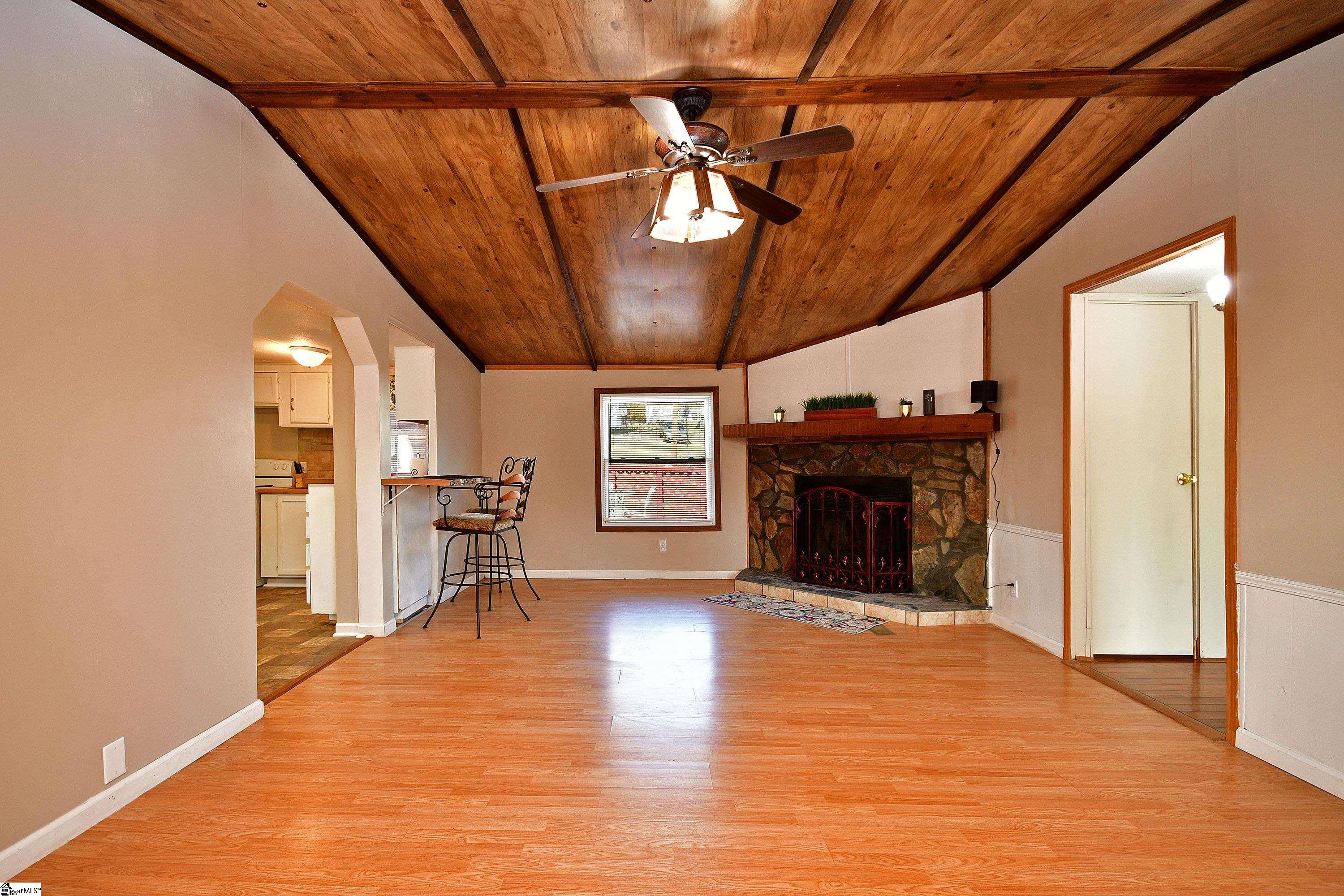 111 Corner Wood
