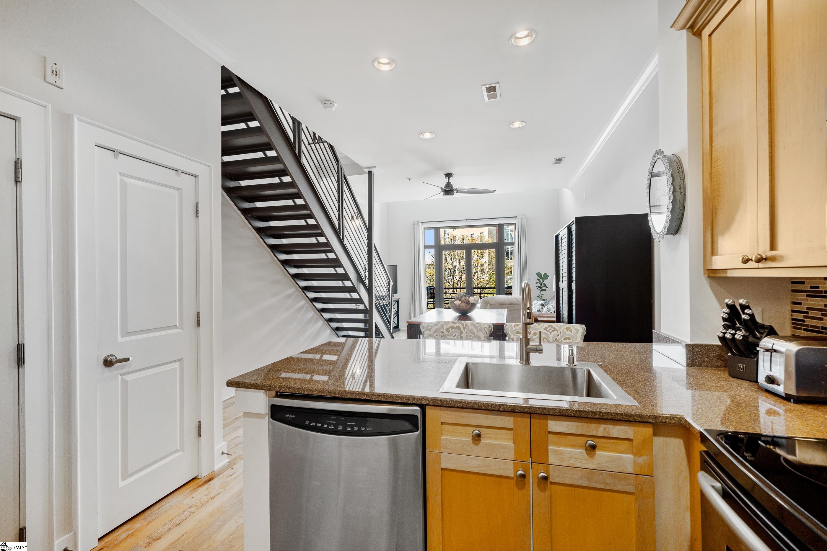 101 W Court Street Unit 228