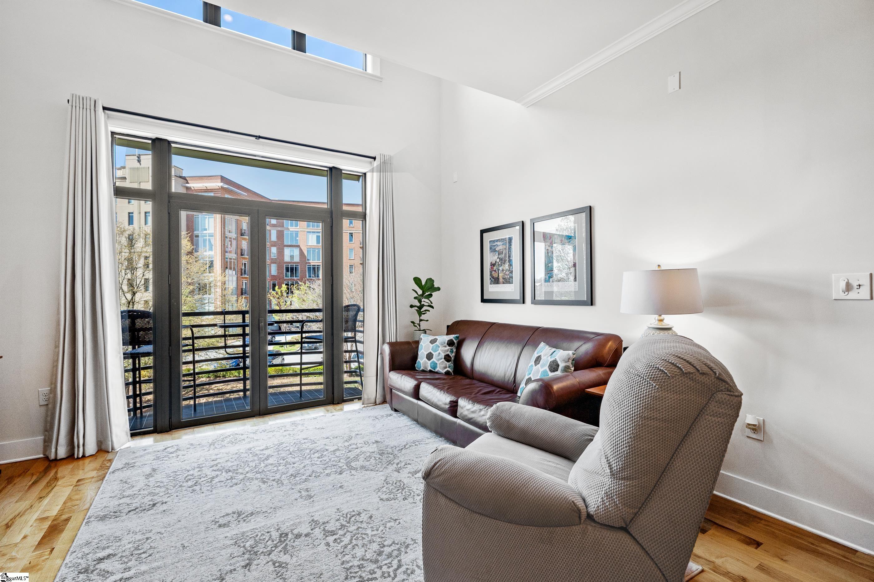 101 W Court Street Unit 228