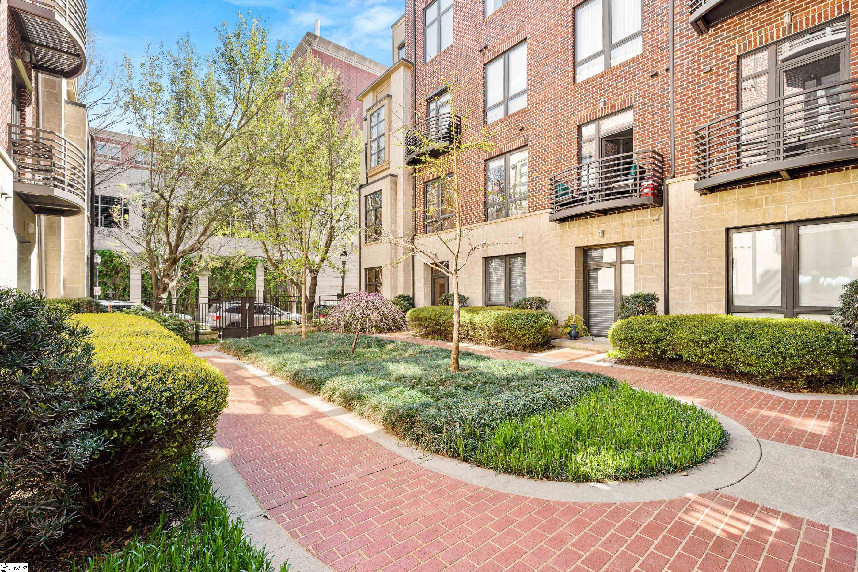 101 W Court Street Unit 228