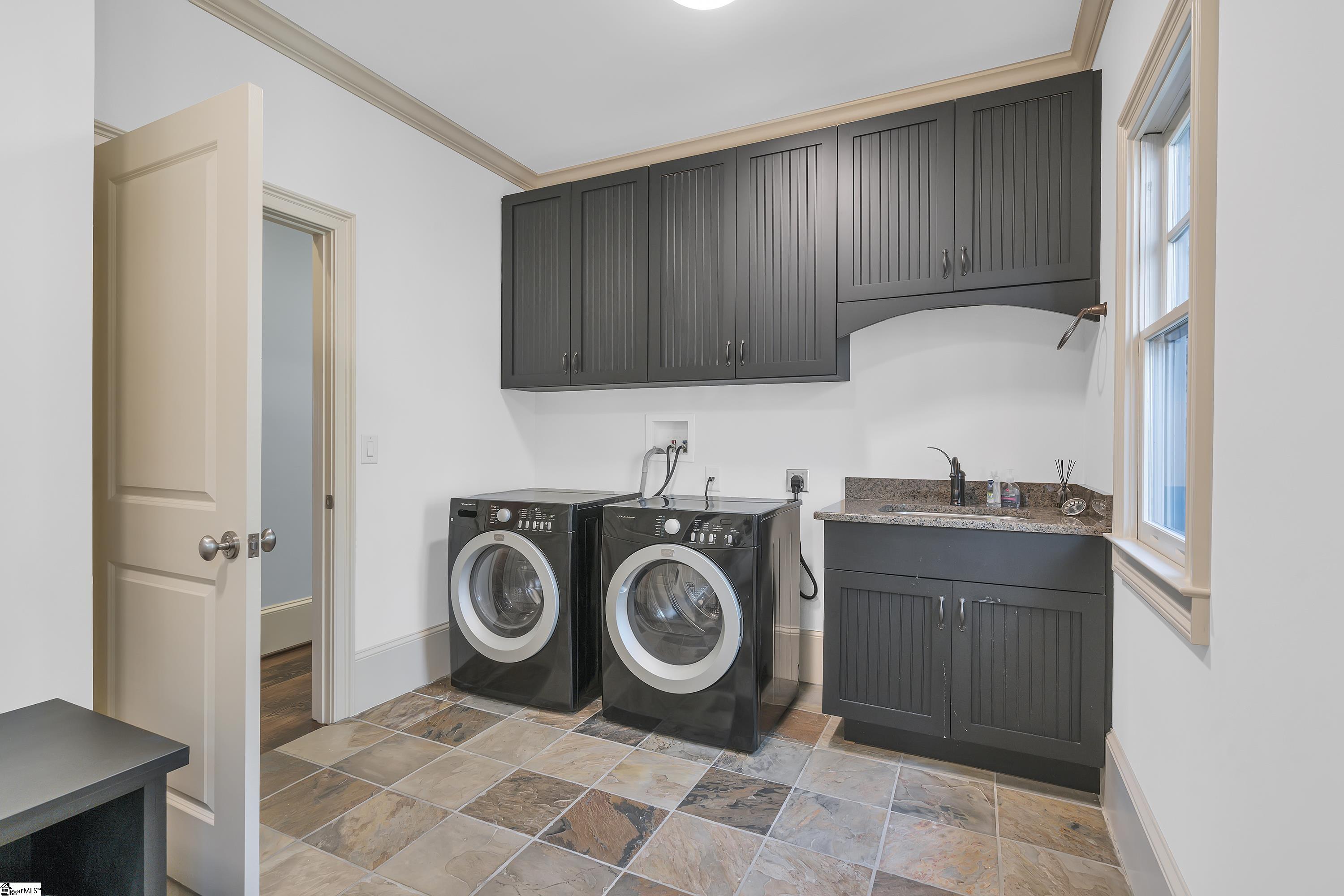 1016 Saint Andrews Court