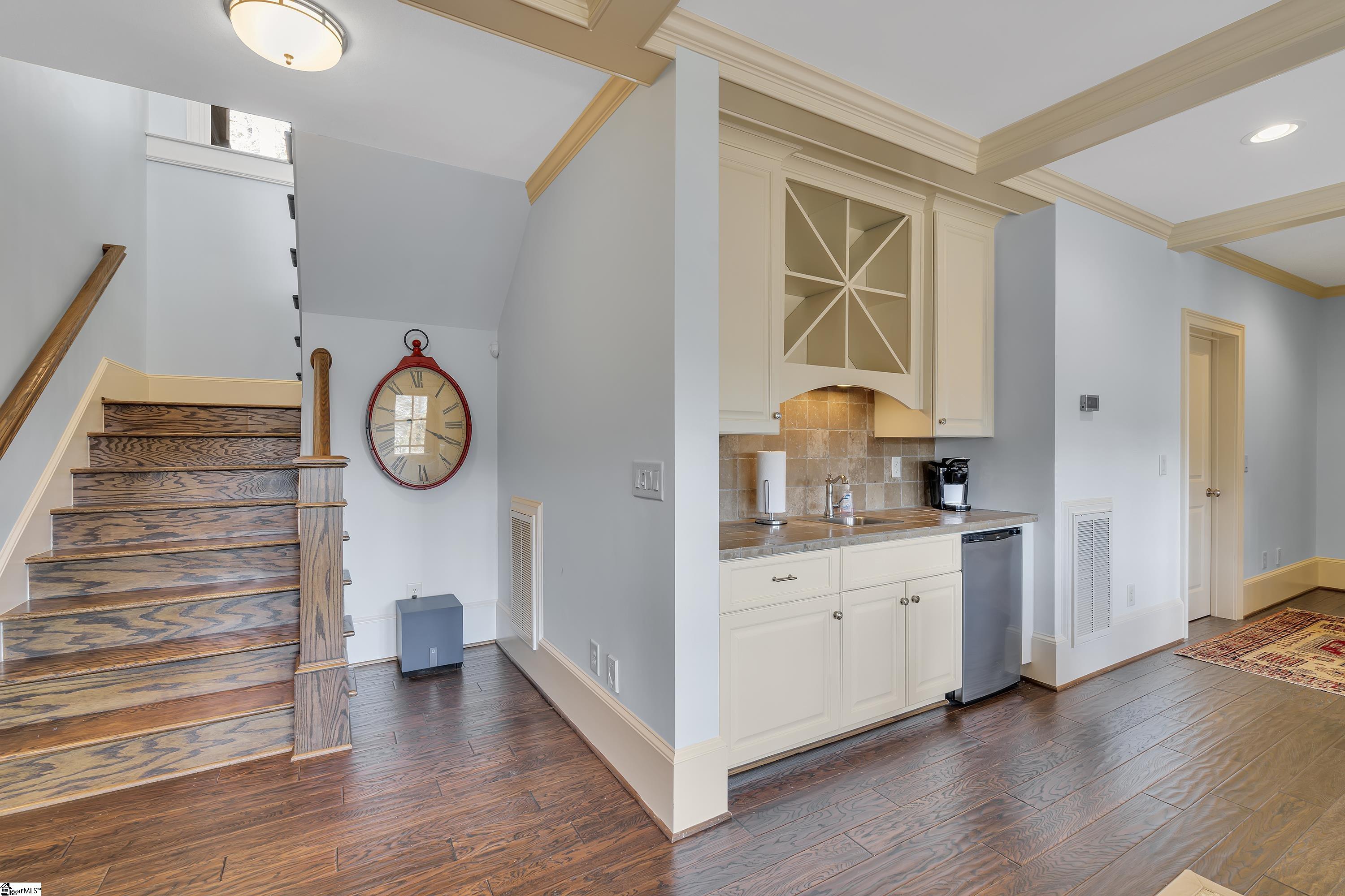 1016 Saint Andrews Court