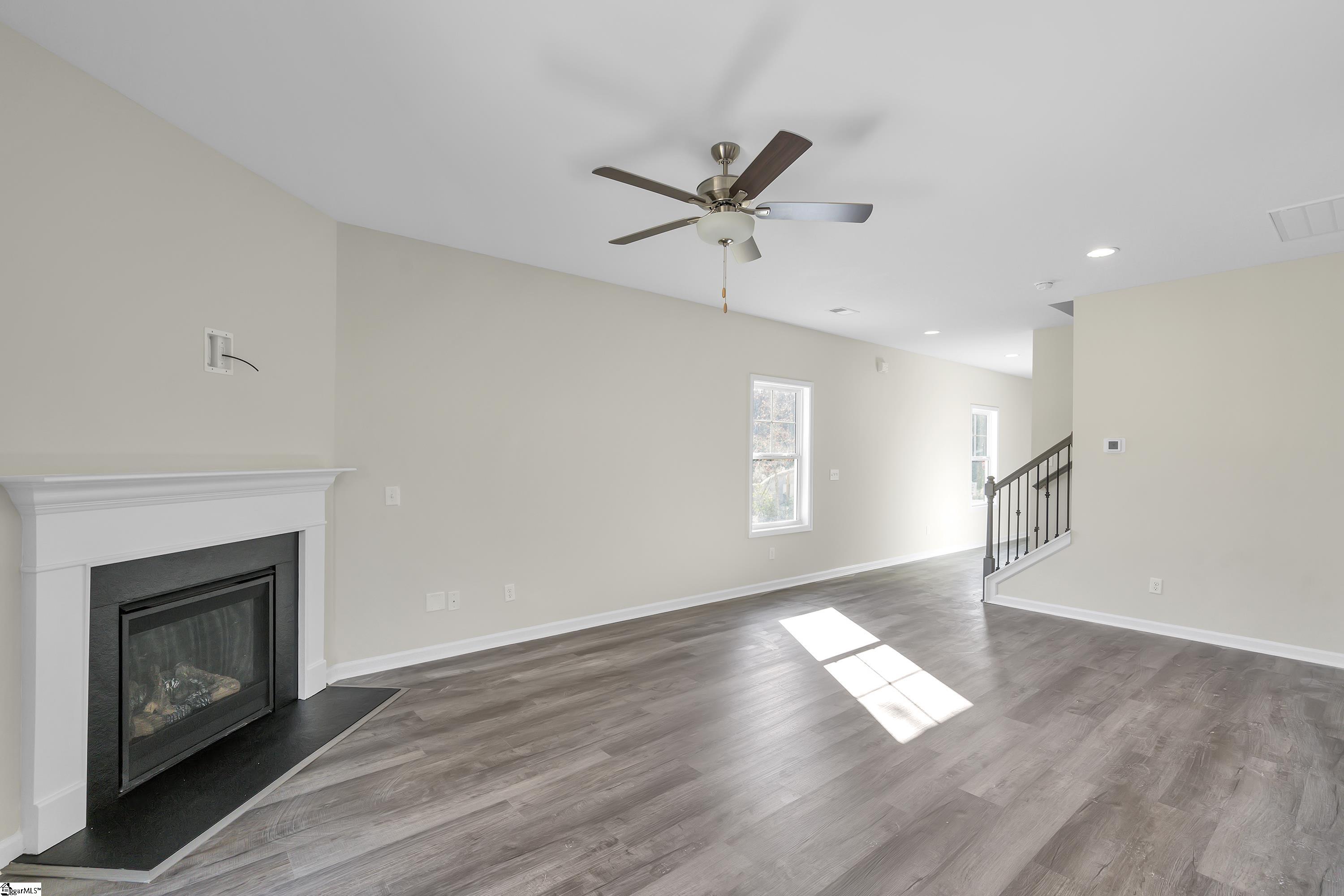 1006 Silverbend Trail