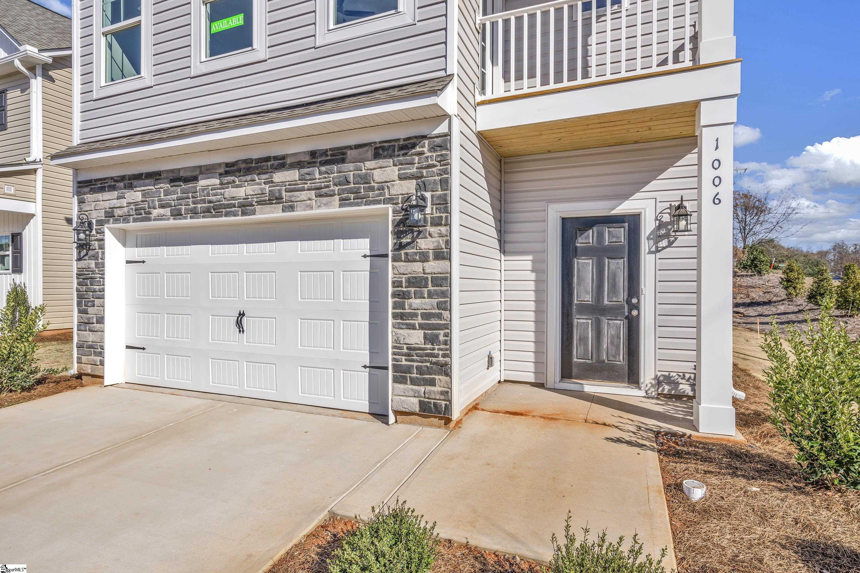 1006 Silverbend Trail