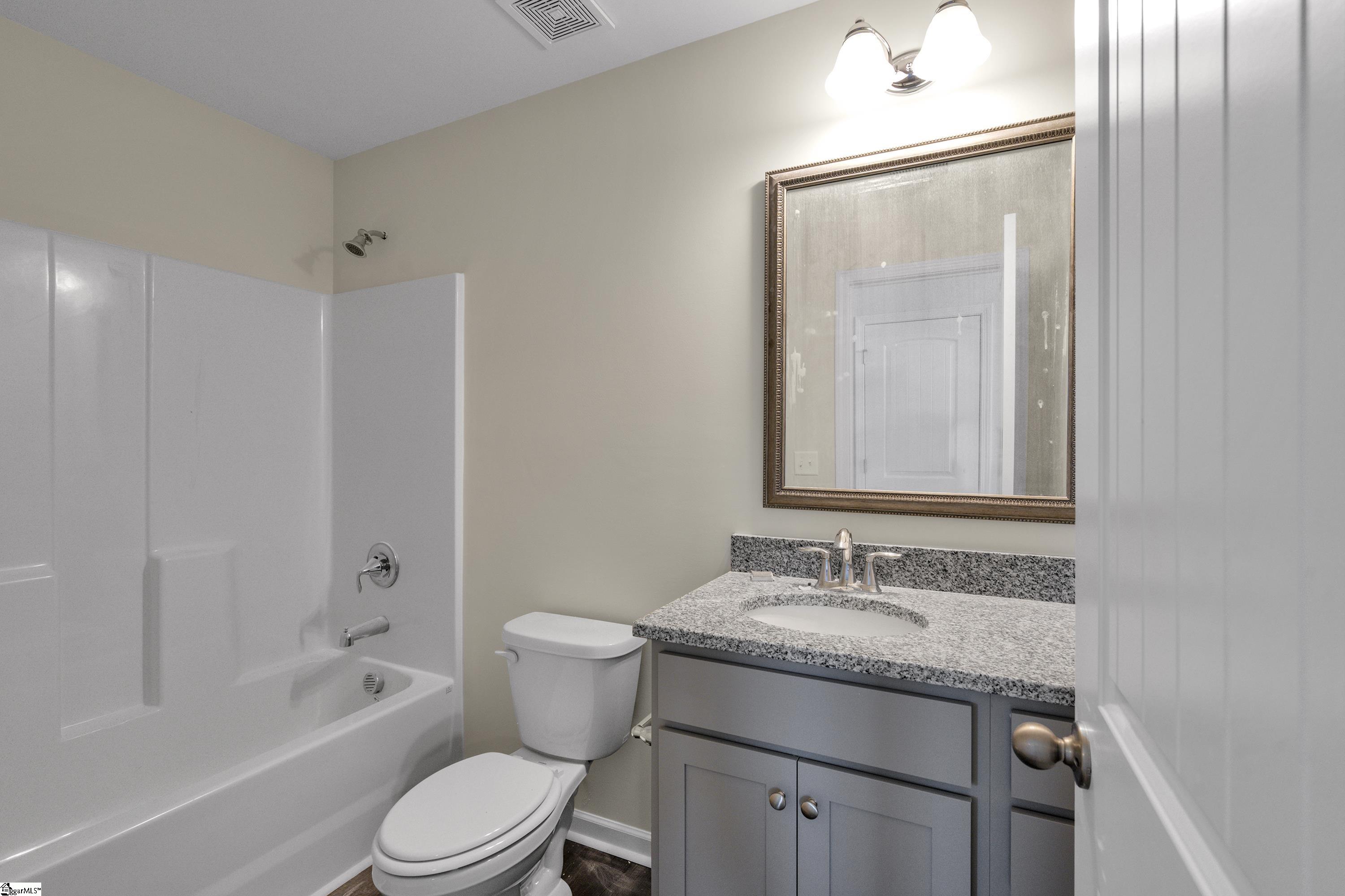 1006 Silverbend Trail