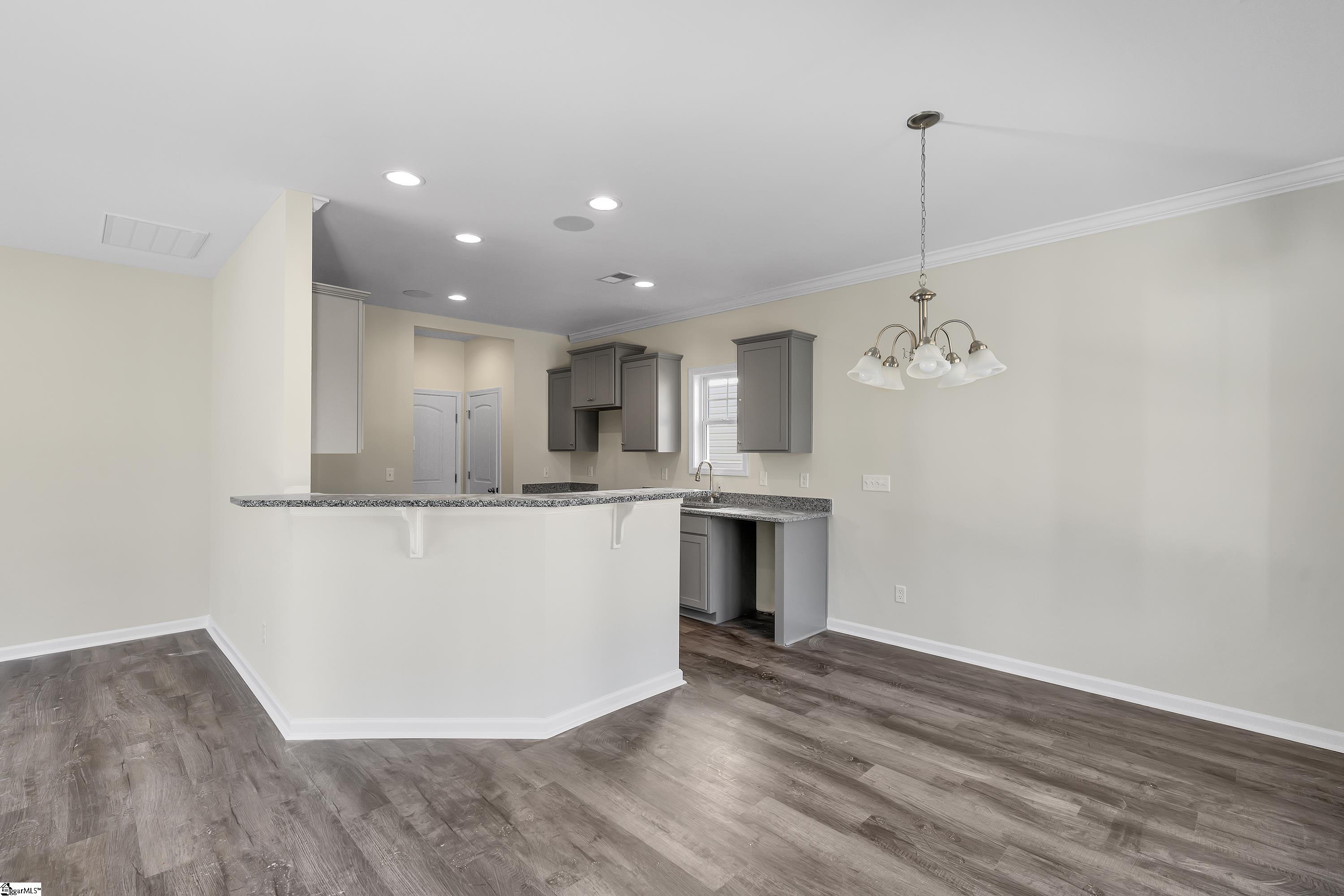 1006 Silverbend Trail