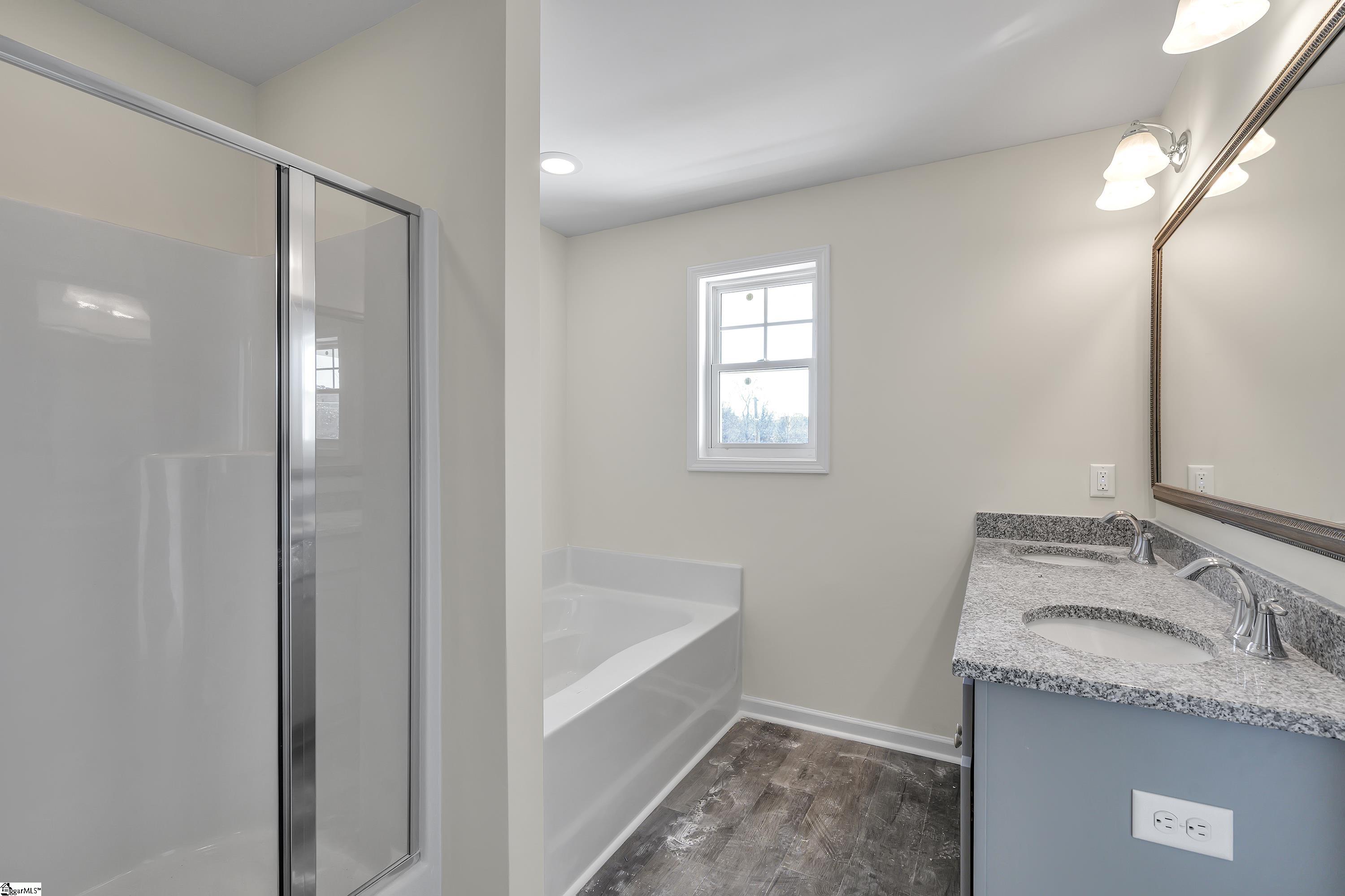 1006 Silverbend Trail