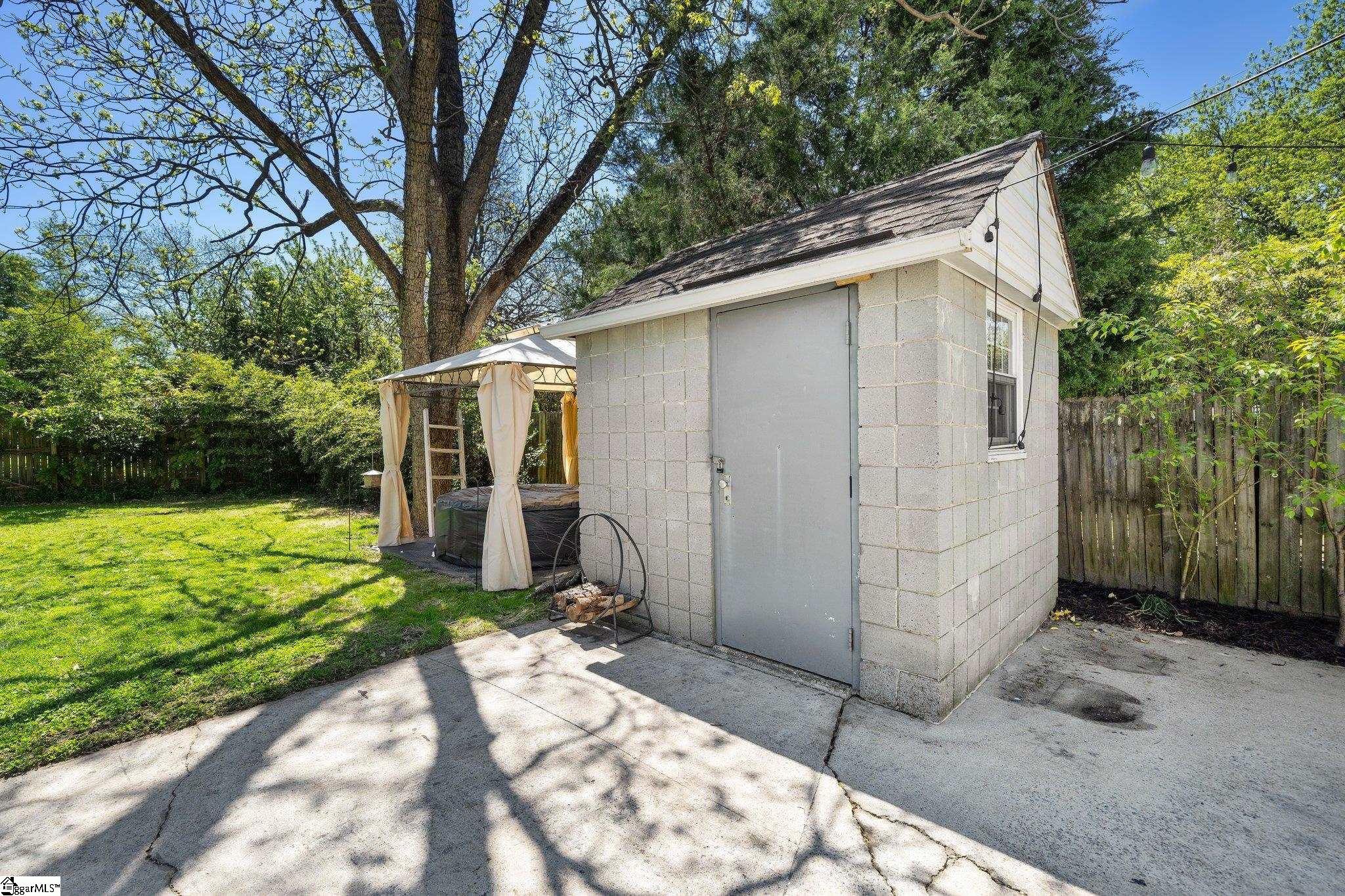 101 Bleckley Avenue