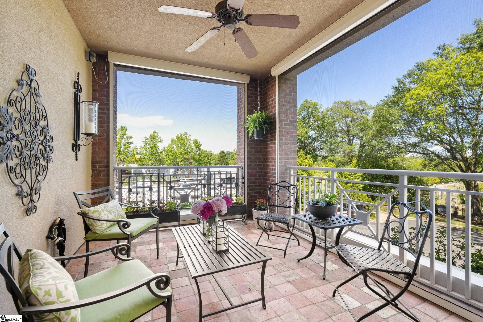 400 N Main Street # 202