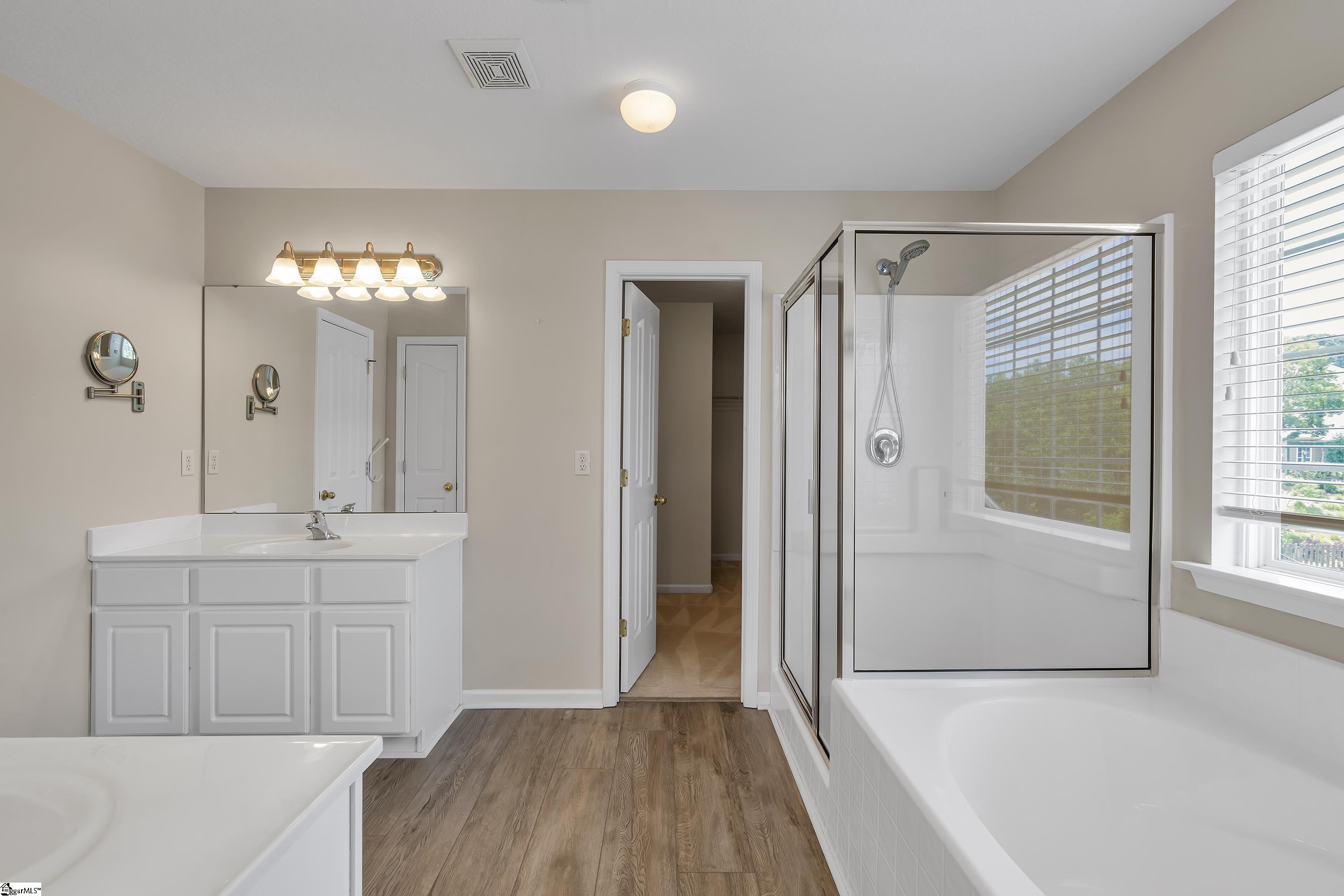 101 Cretewood Place