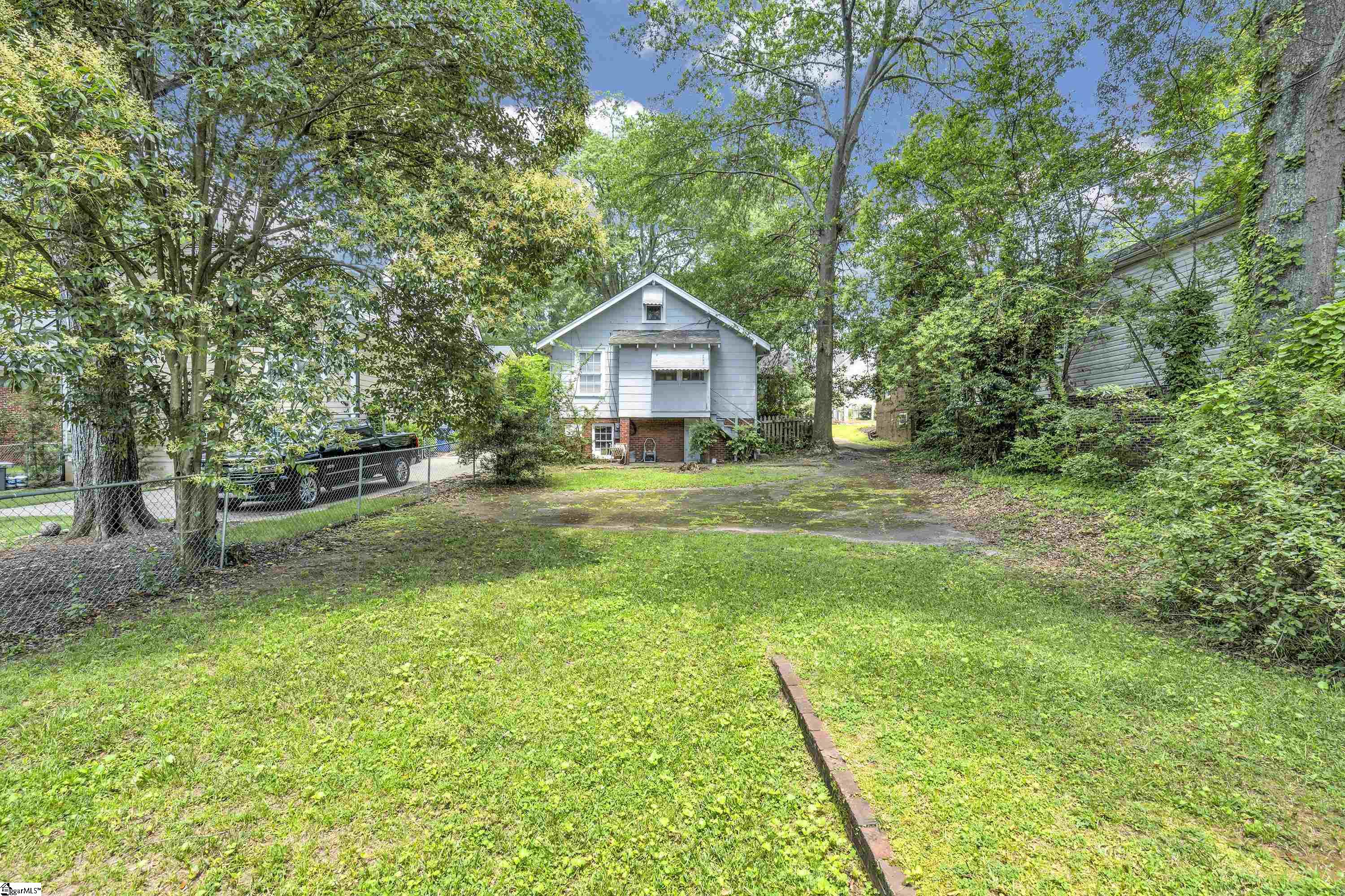 100 Ponce De Leon Drive