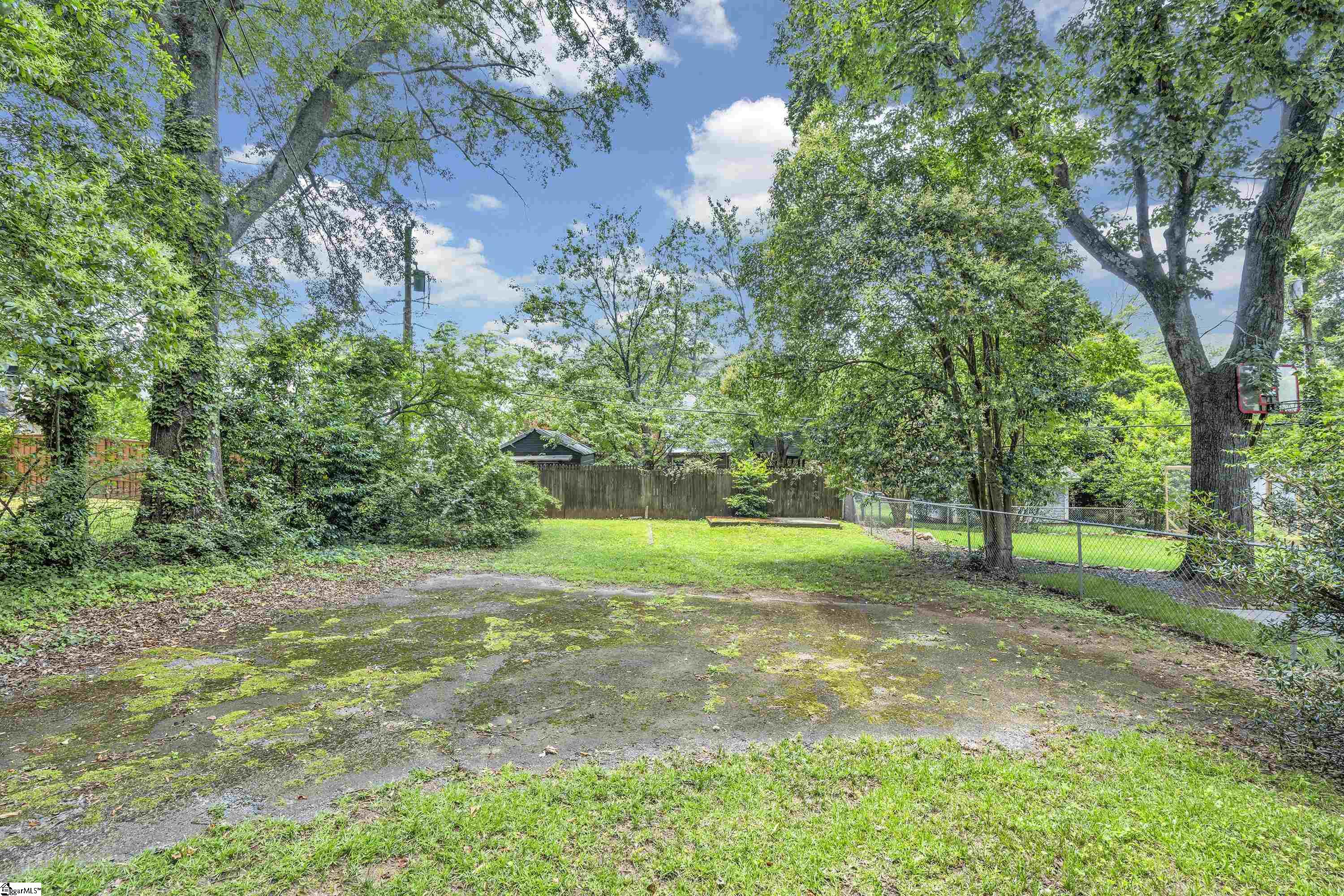 100 Ponce De Leon Drive