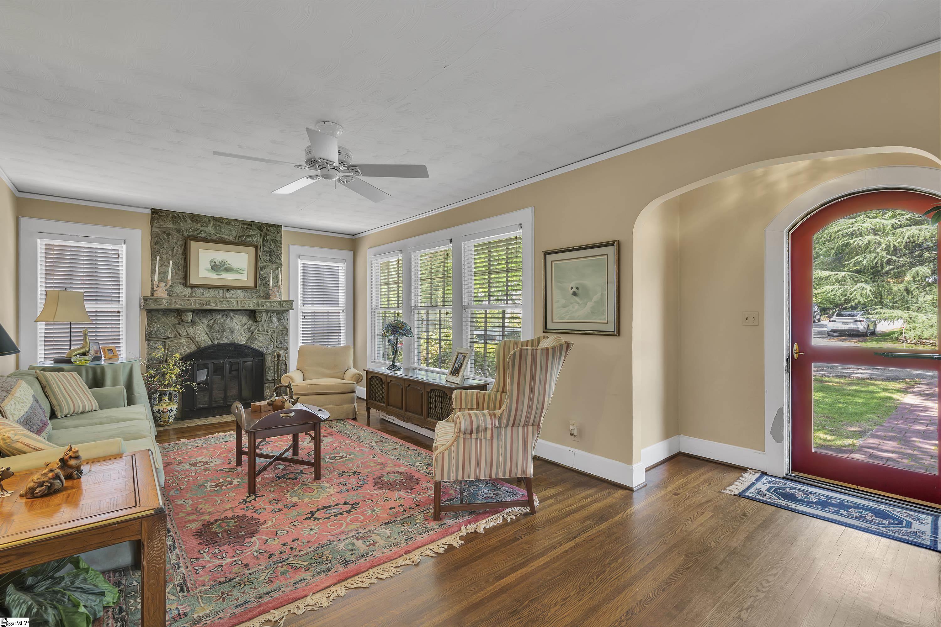 100 Ponce De Leon Drive