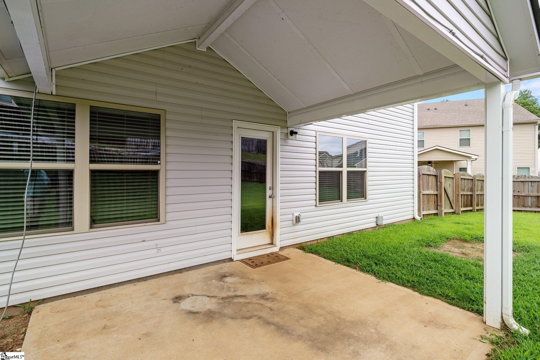 458 Wolfbend Road