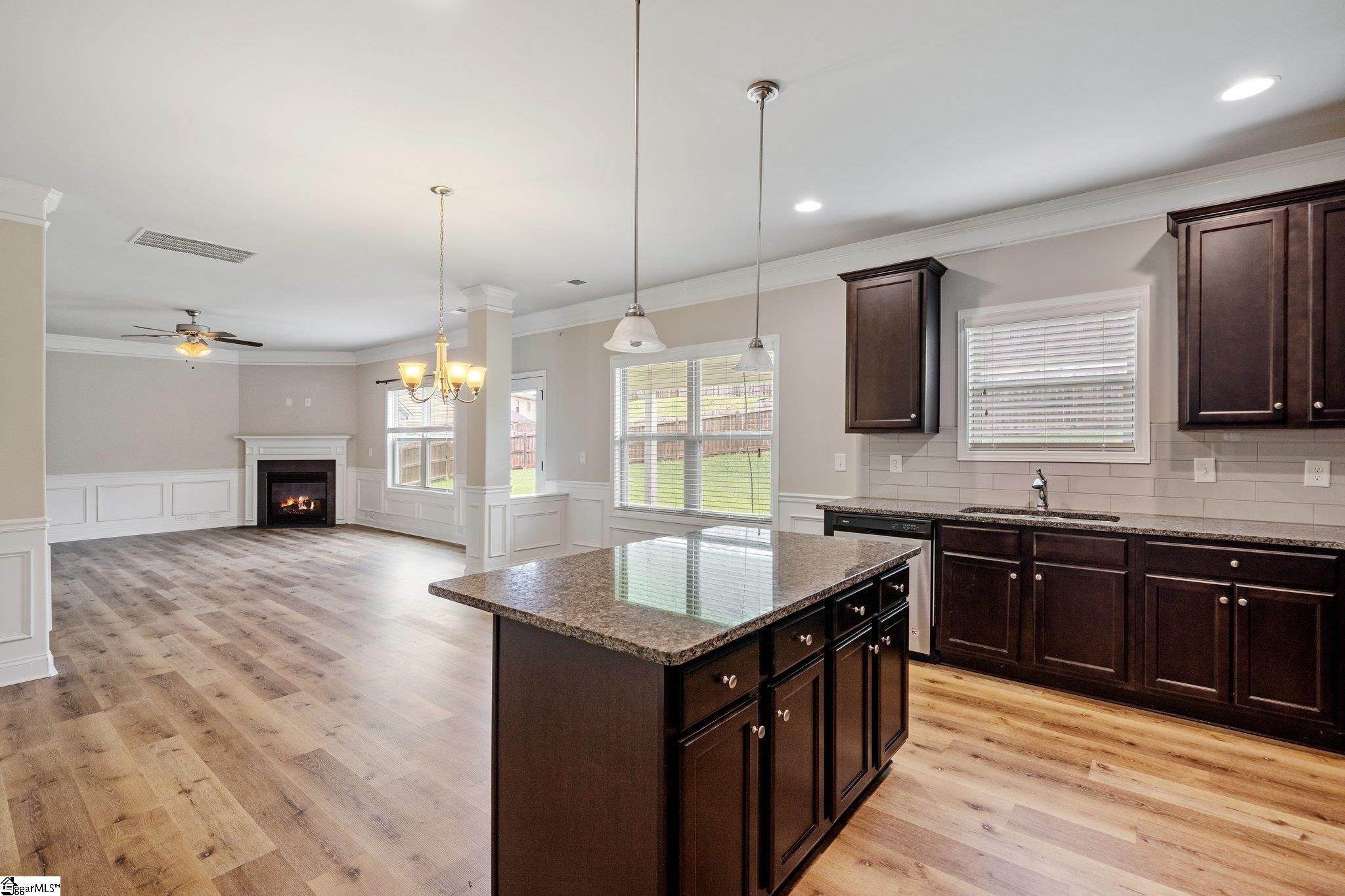 458 Wolfbend Road