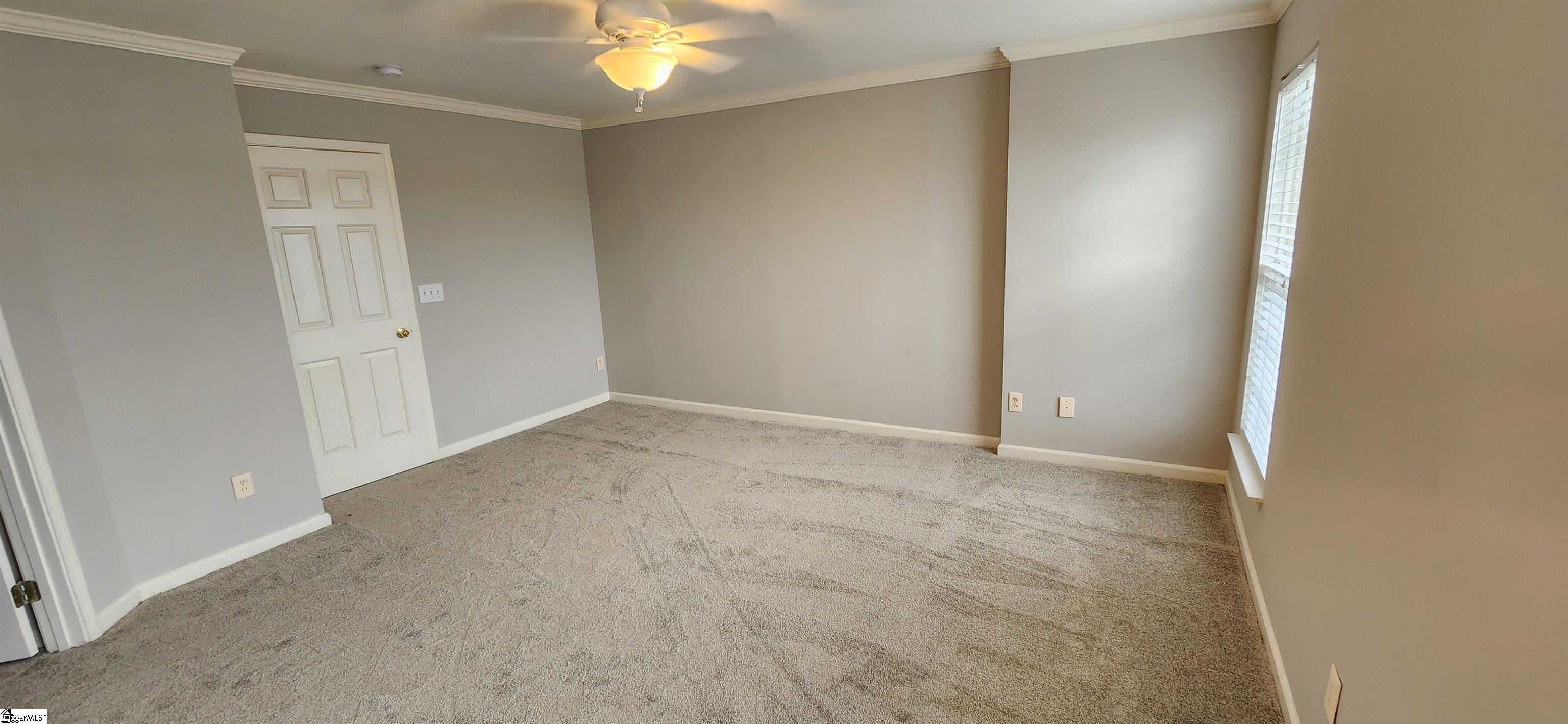 32 Spring Crossing Circle
