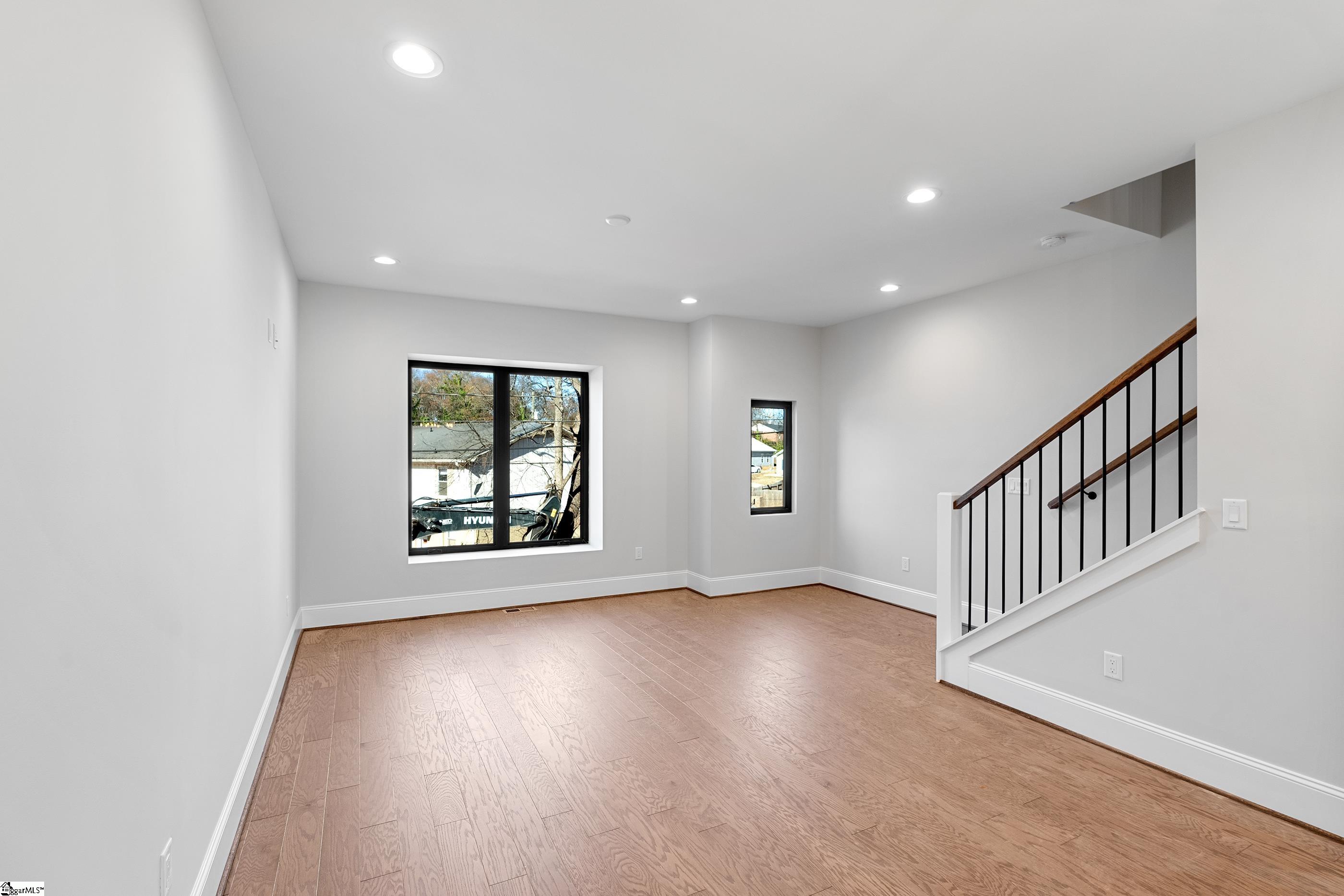 9 Conwell Street Unit 5